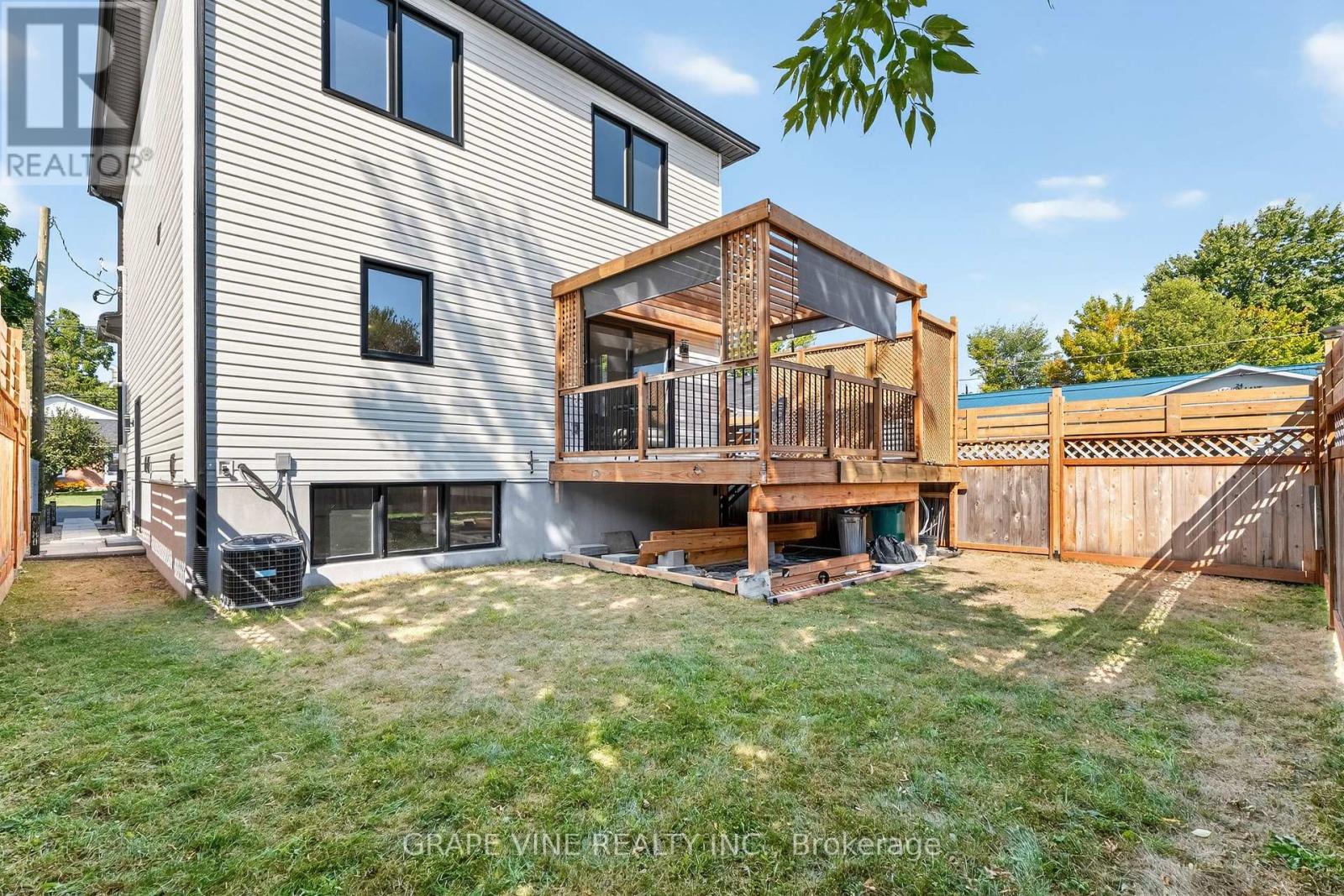 36 First Avenue, Russell, Ontario  K4R 1C9 - Photo 8 - X12346183