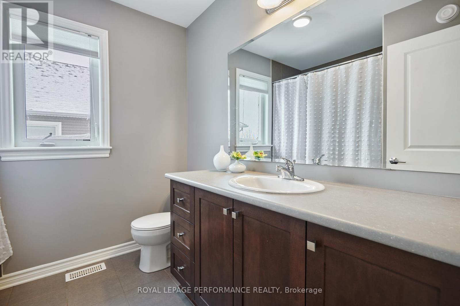 179 Gracewood Crescent, Ottawa, Ontario  K1T 0J3 - Photo 37 - X12346296