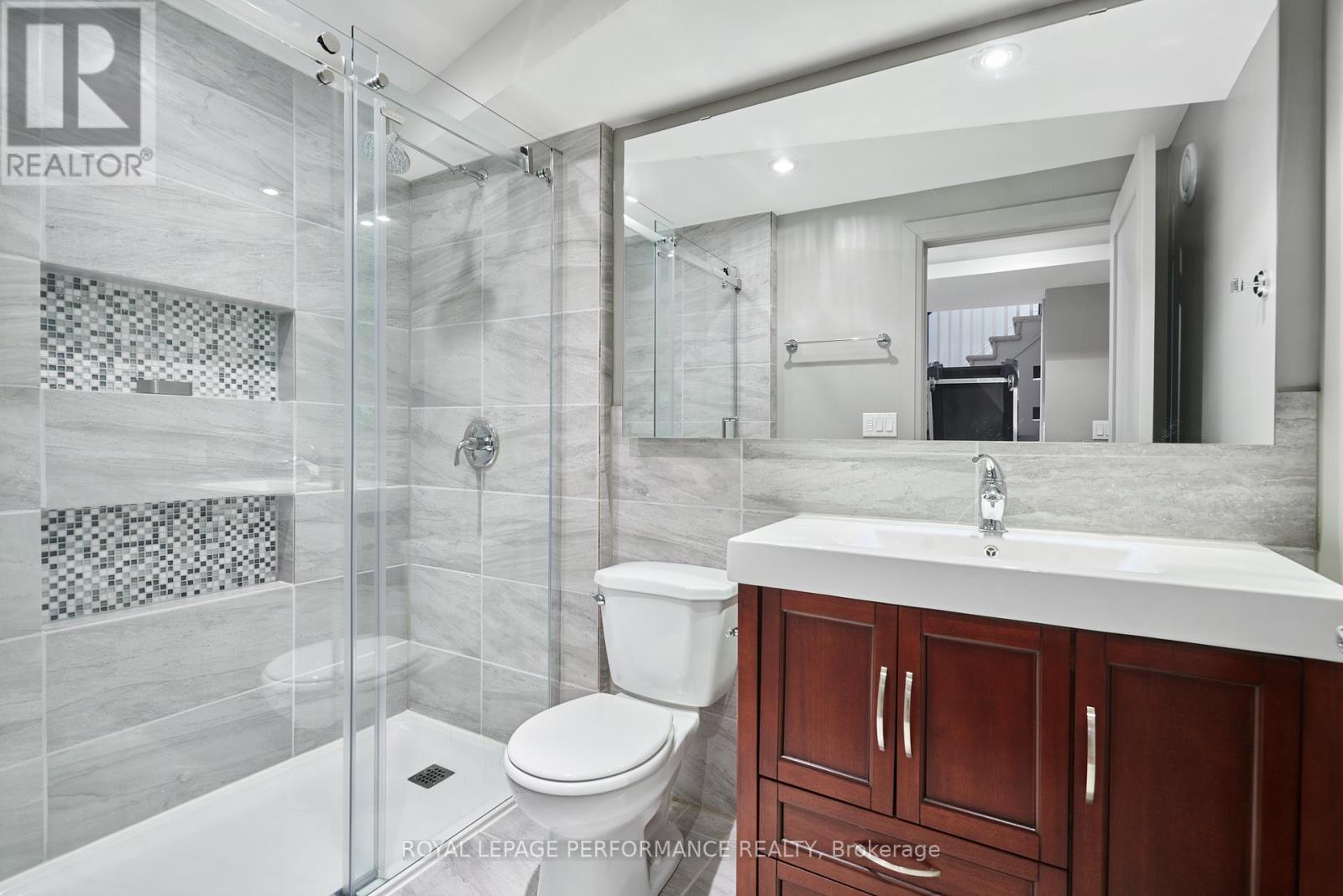 179 Gracewood Crescent, Ottawa, Ontario  K1T 0J3 - Photo 44 - X12346296