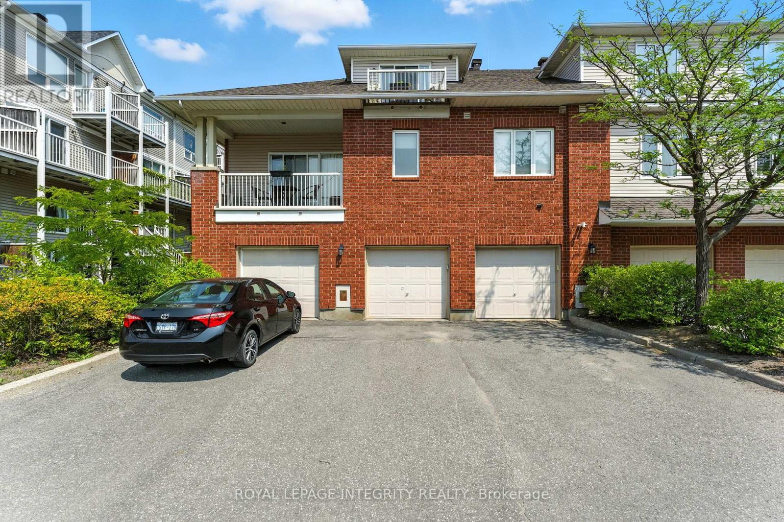 B - 10 DAYBREAK STREET, Ottawa, Ontario