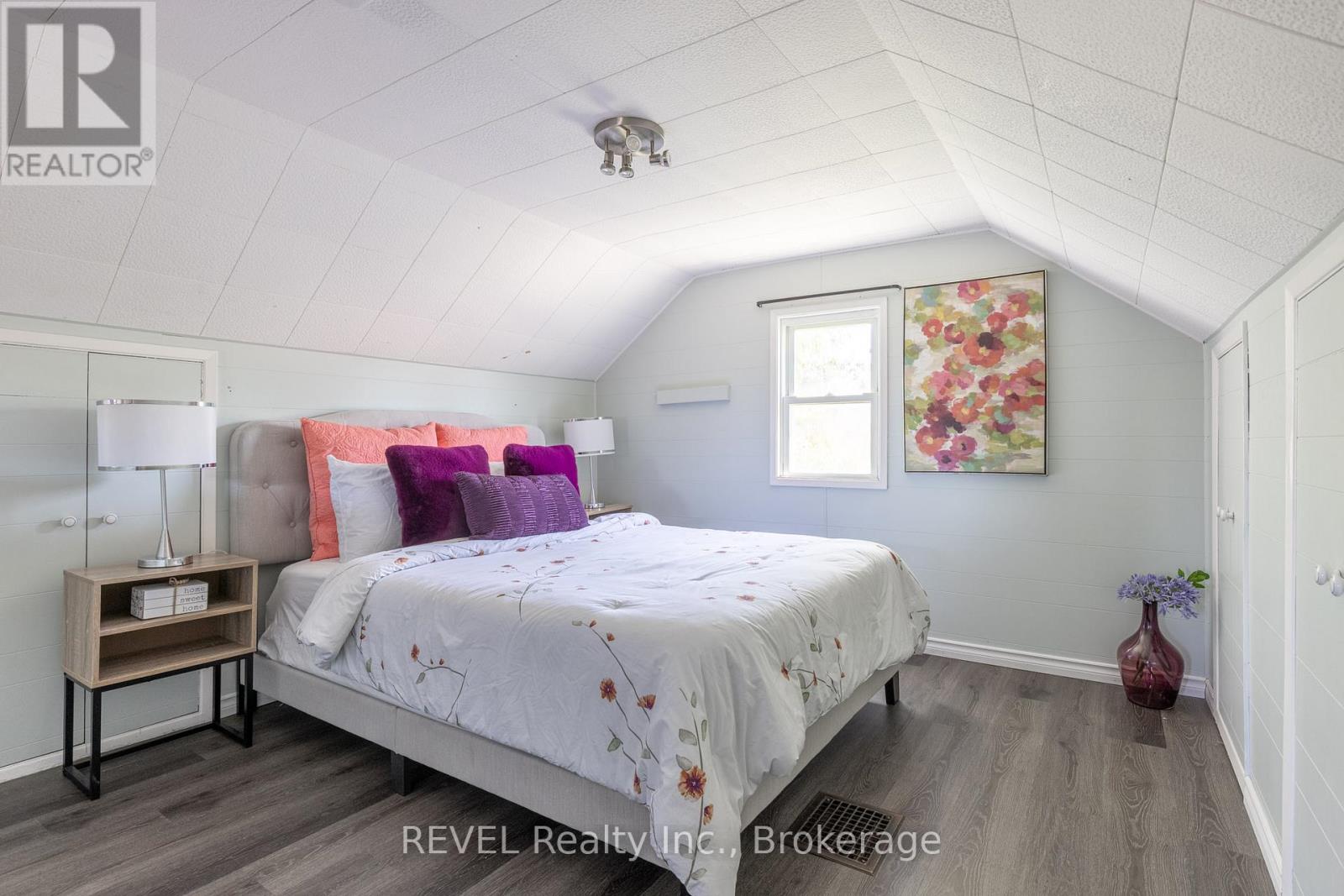 229 Morton Street, Thorold (Allanburg/thorold South), Ontario  L2V 1C8 - Photo 34 - X12346250