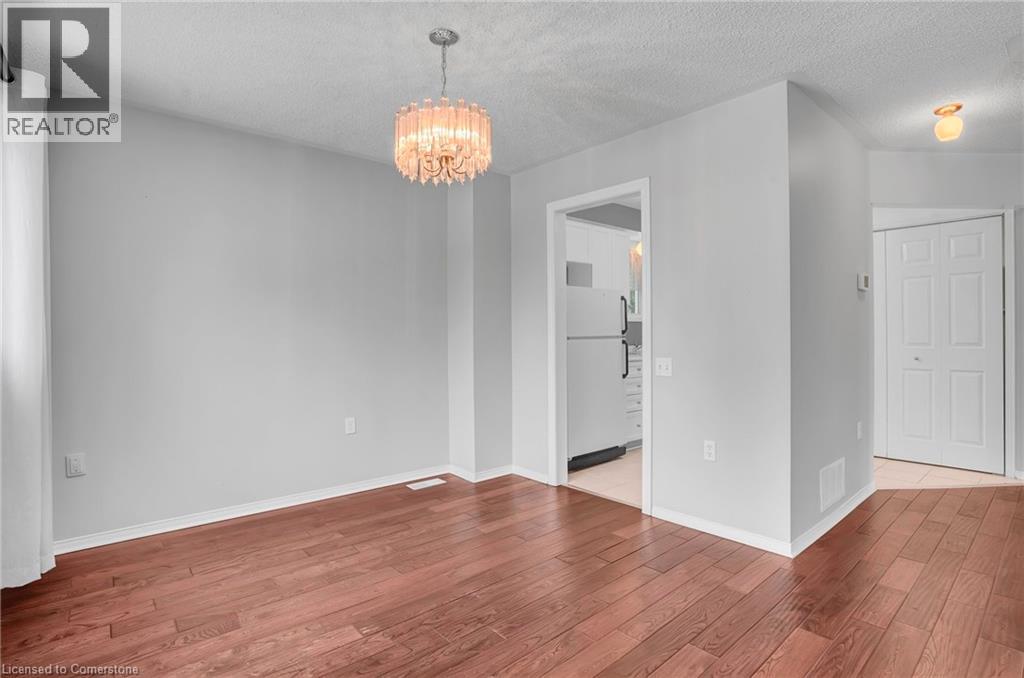 331 Silverbirch Boulevard, Mount Hope, Ontario  L0R 1W0 - Photo 9 - 40751086
