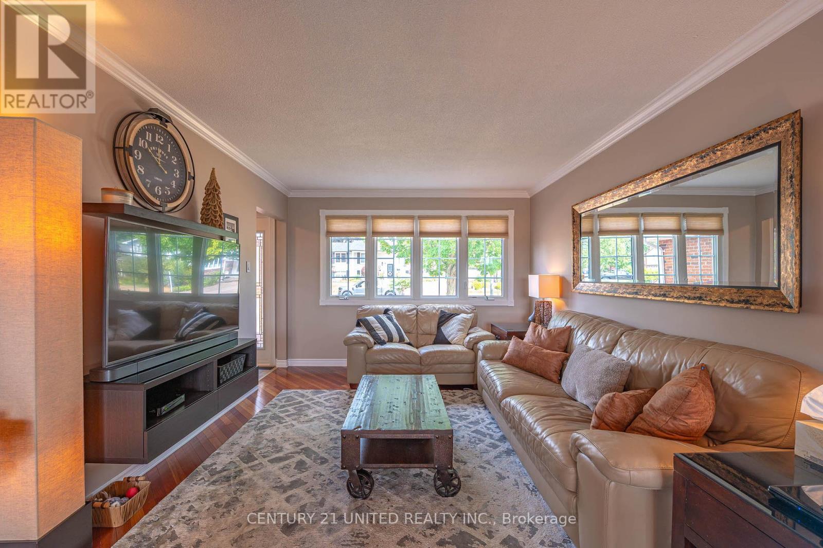 7 Bayleaf Court, Peterborough West, Ontario  K9K 1A2 - Photo 10 - X12346231