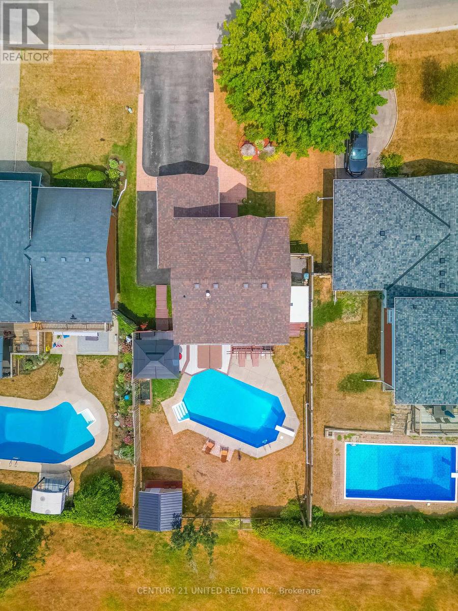 7 Bayleaf Court, Peterborough West, Ontario  K9K 1A2 - Photo 8 - X12346231