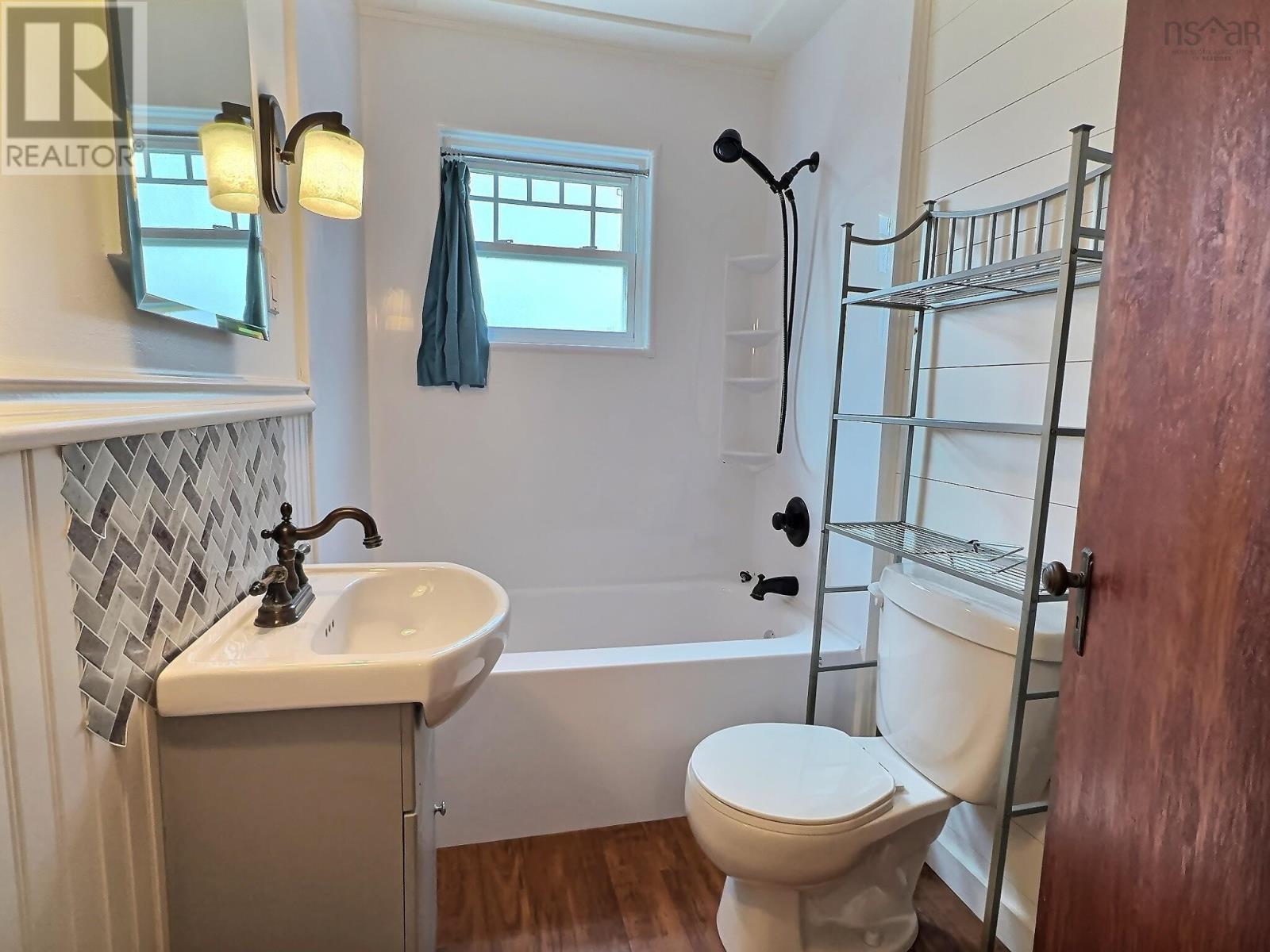 11 Hingley Avenue, Truro, Nova Scotia  B2N 3B9 - Photo 10 - 202520286