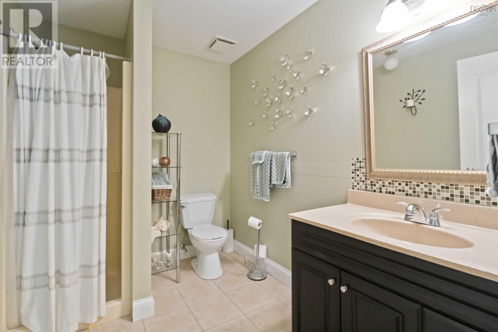 1 Gammon Crescent, Dartmouth, Nova Scotia  B2W 5N9 - Photo 42 - 202520686