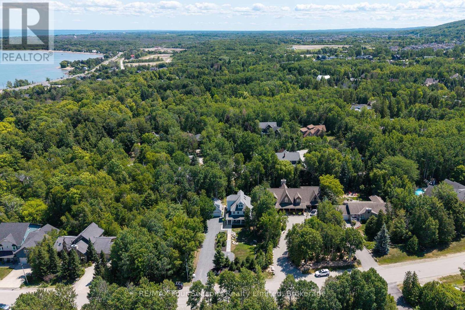 141 Aspen Way, Blue Mountains, Ontario  L9Y 0S7 - Photo 41 - X12346288