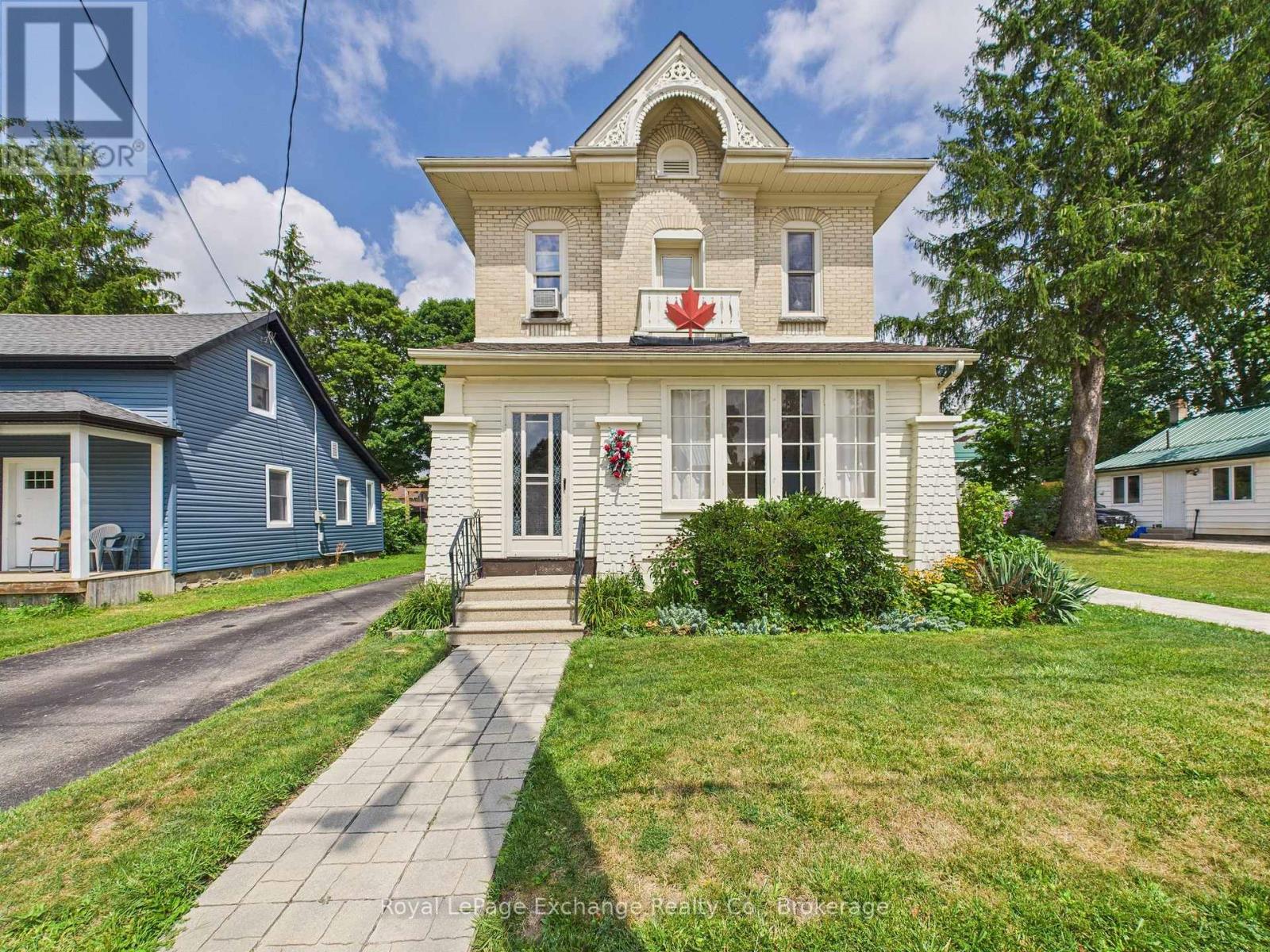 93 John Street E, North Huron, Ontario  N0G 2W0 - Photo 2 - X12346321