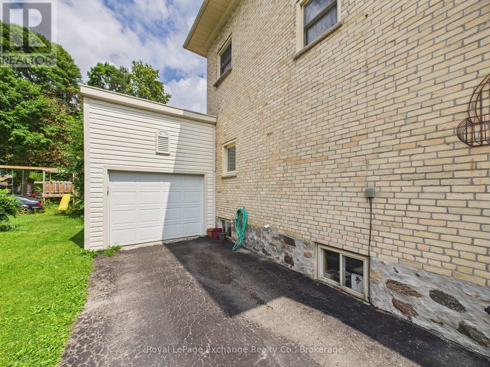 93 John Street E, North Huron, Ontario  N0G 2W0 - Photo 31 - X12346321