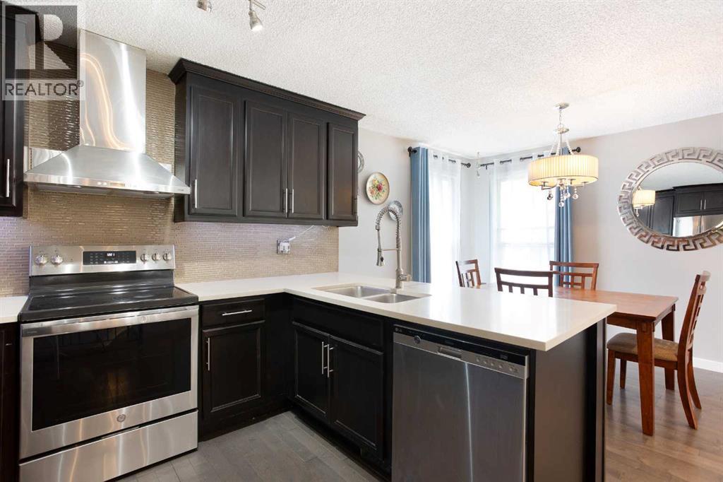 Property at 56 Strathclair Place SW image 5