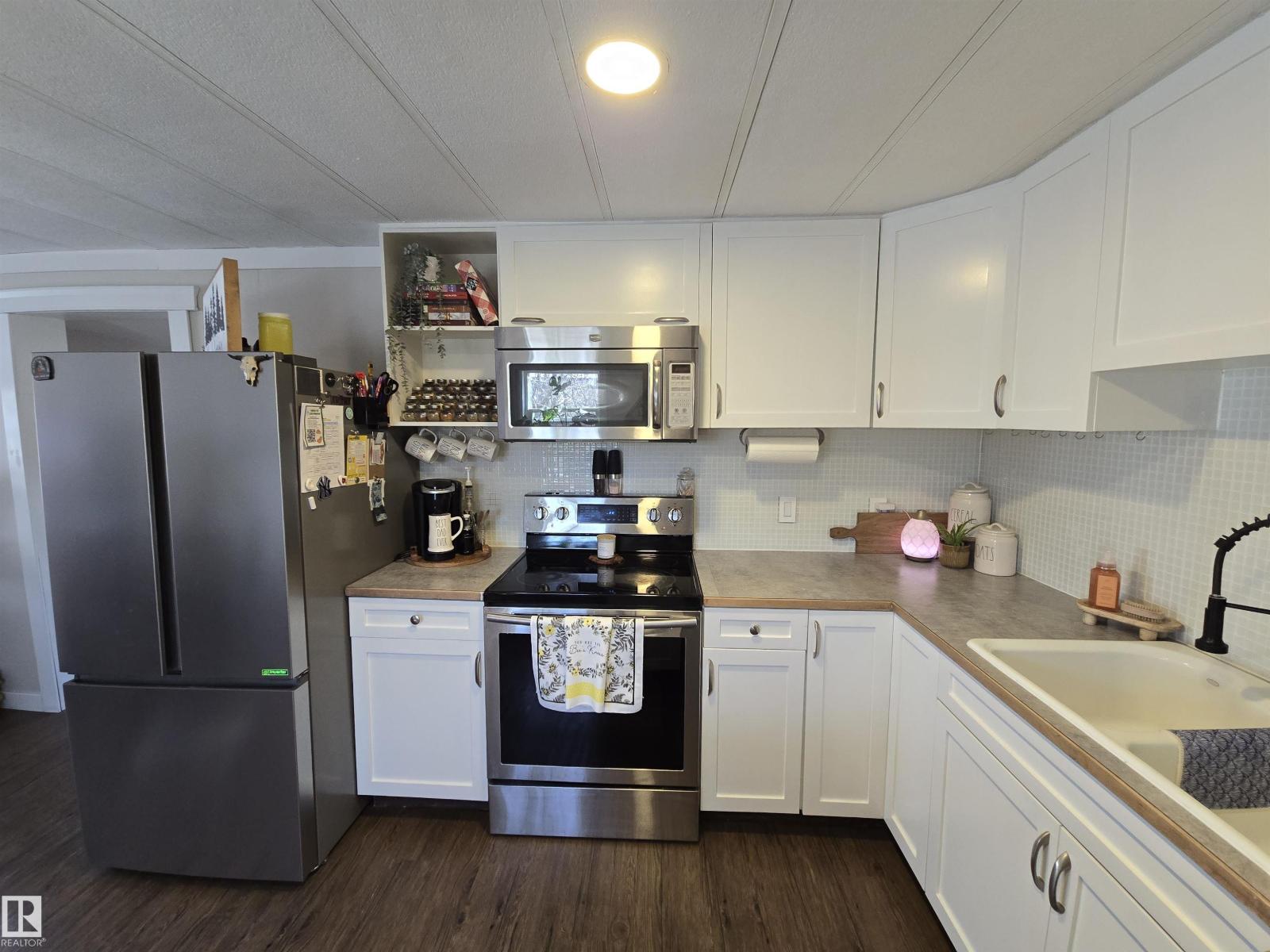 45 Riverside Trailer Court, Whitecourt, Alberta  T7S 1G6 - Photo 11 - E4434461