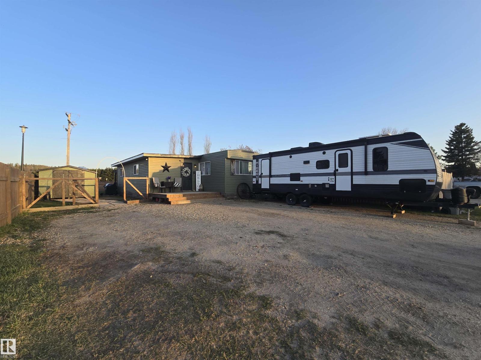 45 Riverside Trailer Court, Whitecourt, Alberta  T7S 1G6 - Photo 2 - E4434461
