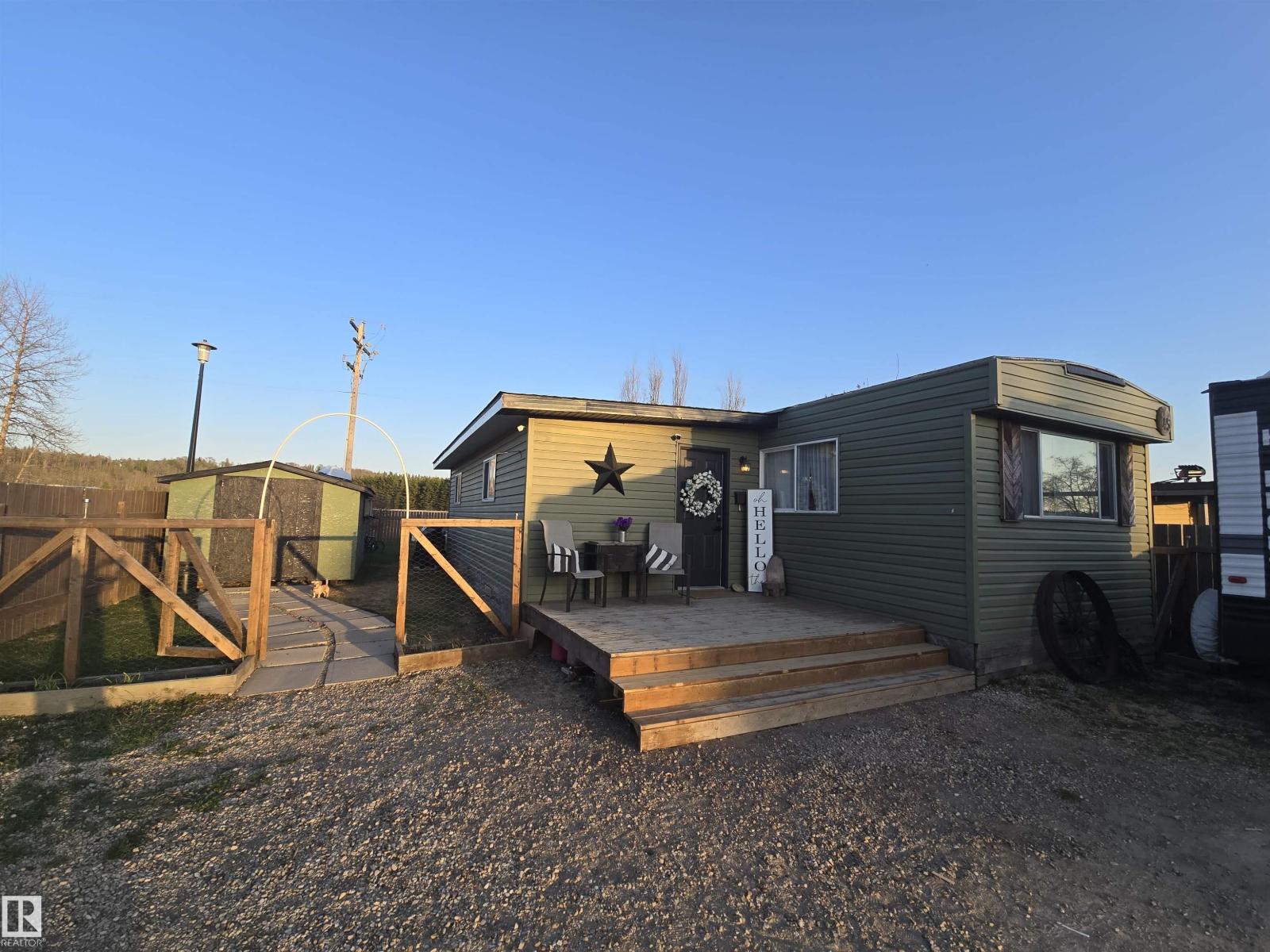 45 Riverside Trailer Court, Whitecourt, Alberta  T7S 1G6 - Photo 3 - E4434461