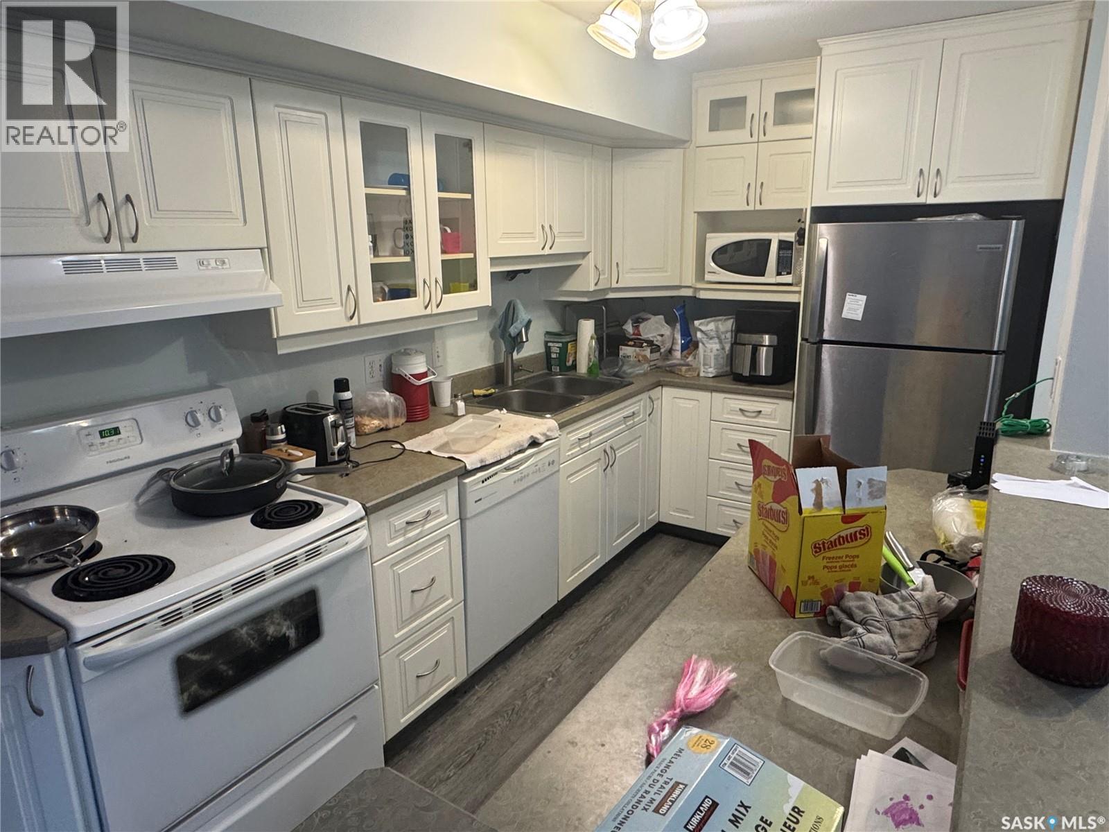 Property at 204 365 Kingsmere BOULEVARD image 2