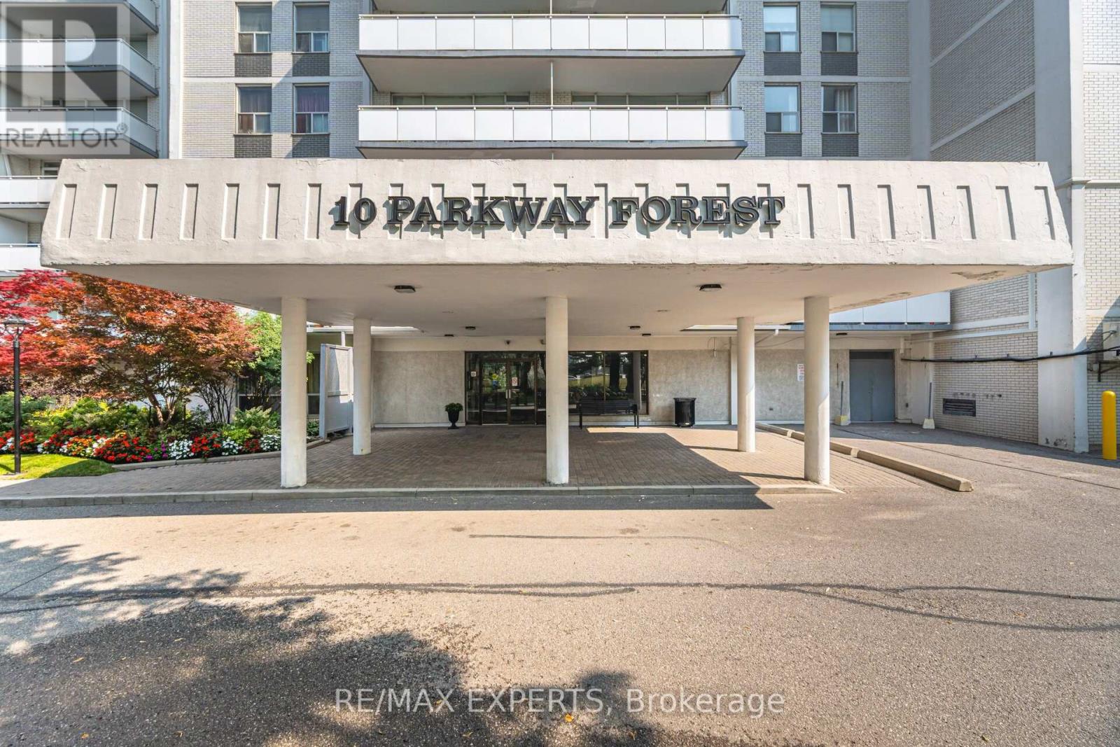306 - 10 PARKWAY FOREST DRIVE, Toronto, Ontario