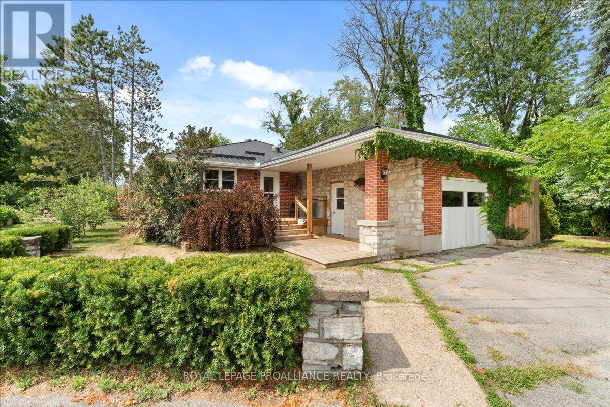 122 Spring Street E, Tweed, Ontario  K0K 3J0 - Photo 1 - X12344790