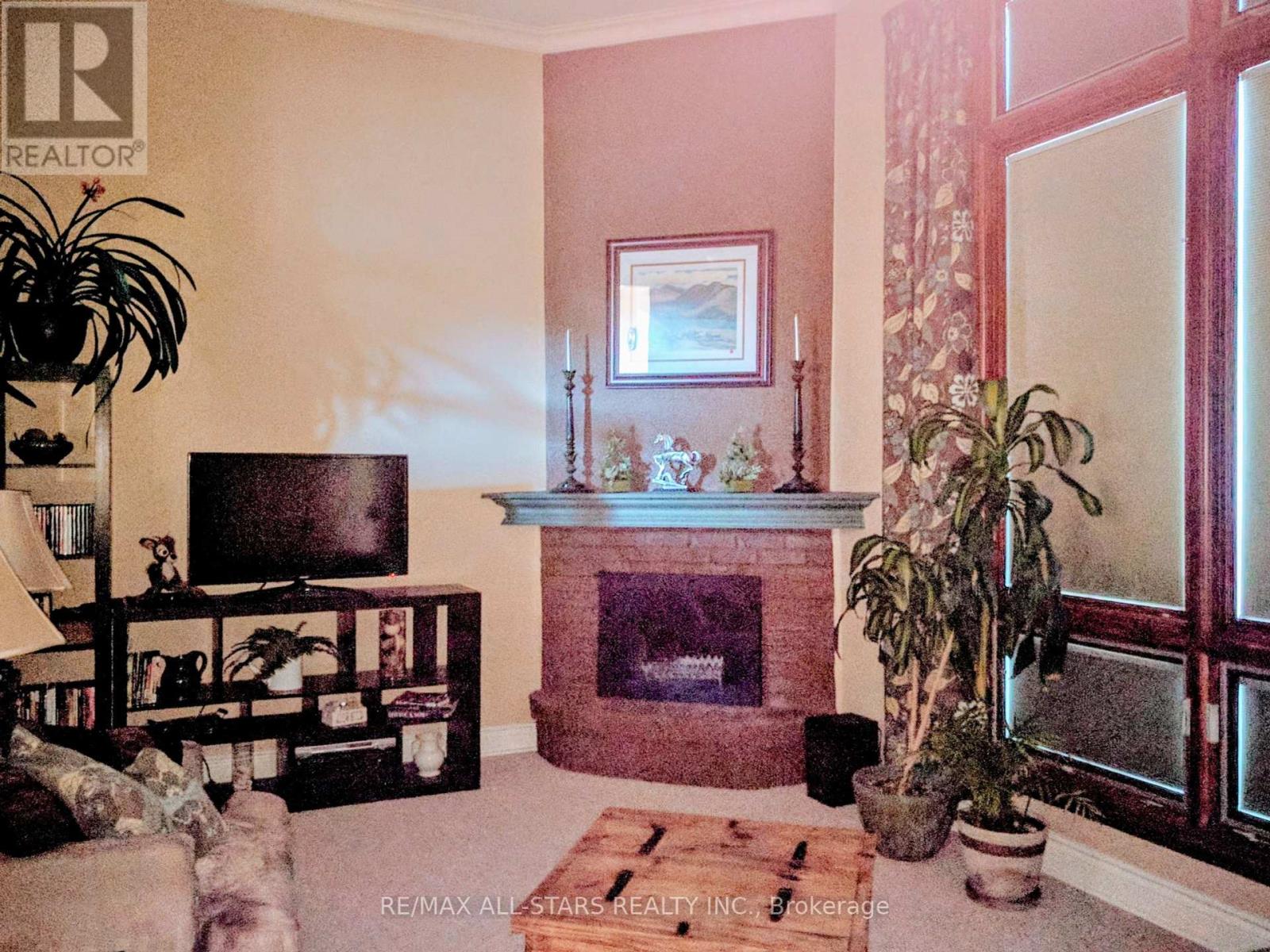 6 Hepworth Way, Markham, Ontario  L3P 3S9 - Photo 6 - N12346220