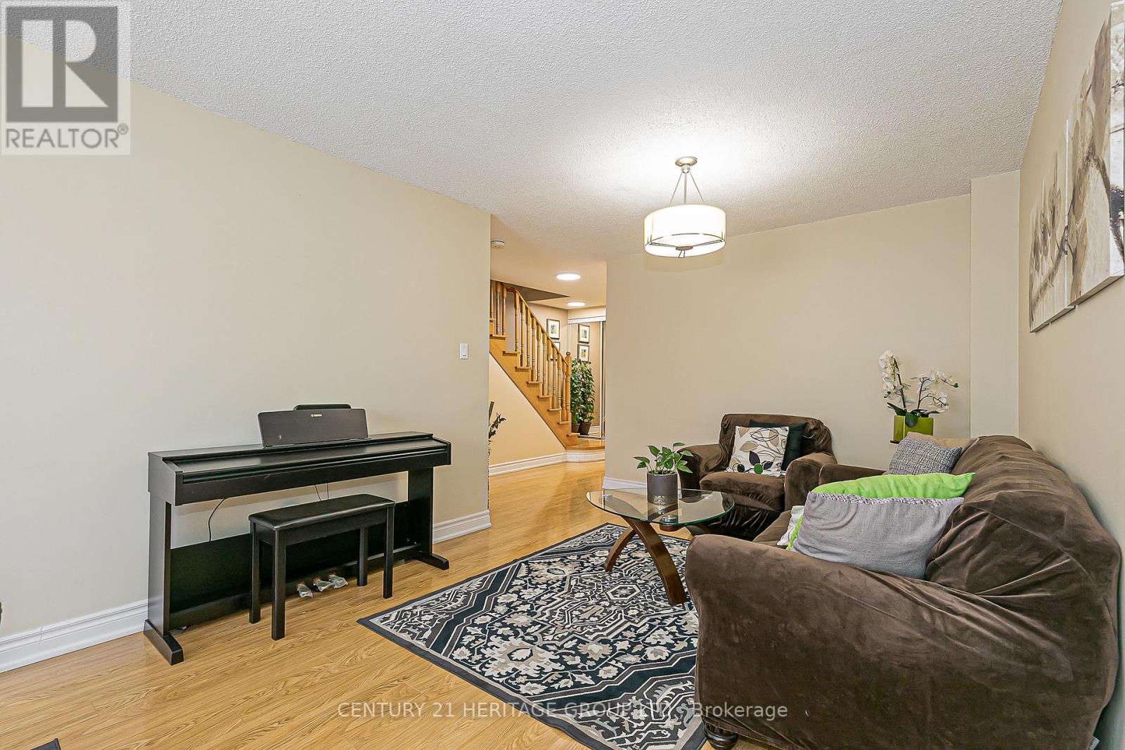 47 - 698 Caradonna Crescent, Newmarket, Ontario  L3X 1W6 - Photo 7 - N12346277