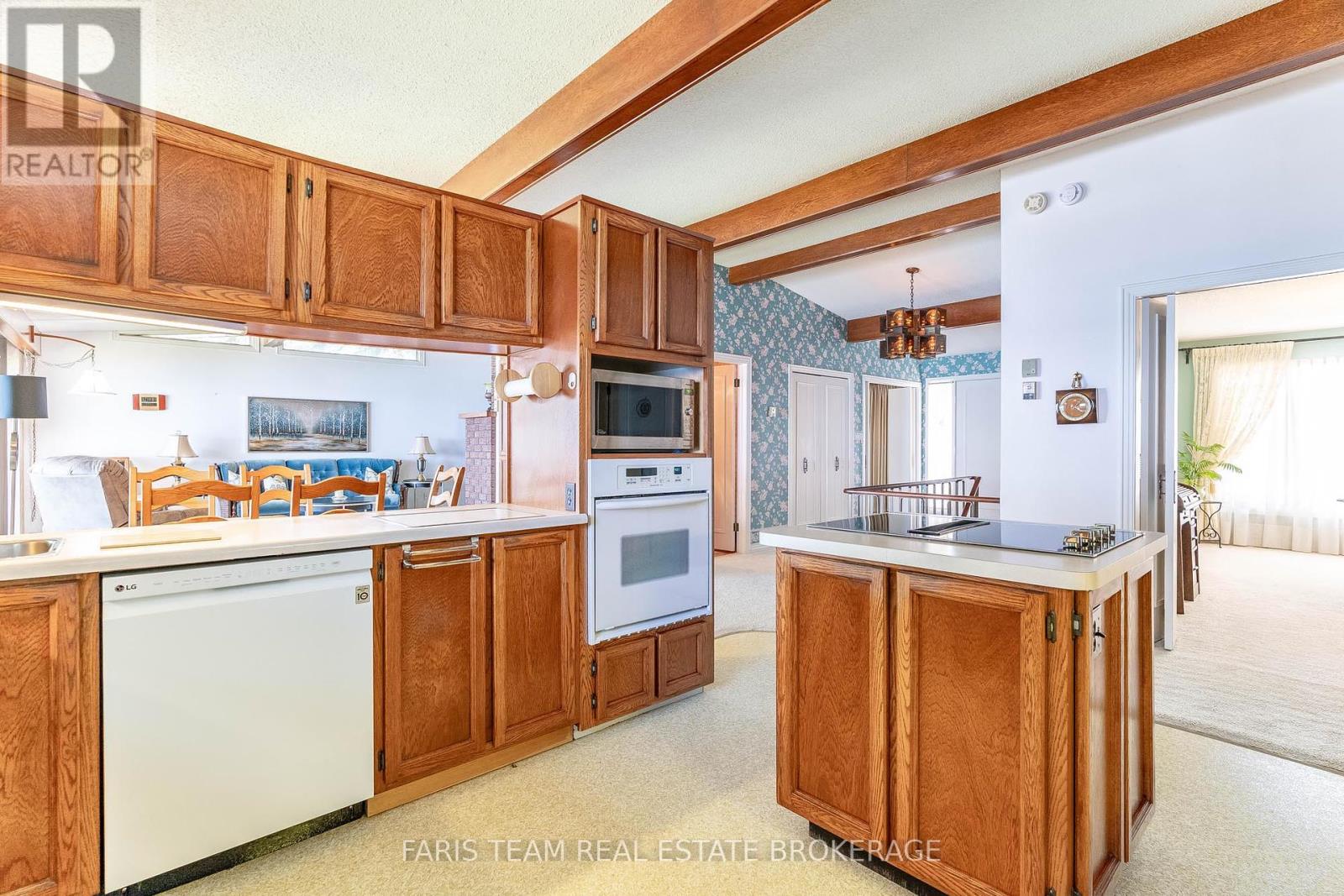 1 Southwood Circle, Orillia, Ontario  L3V 2H8 - Photo 10 - S12346272