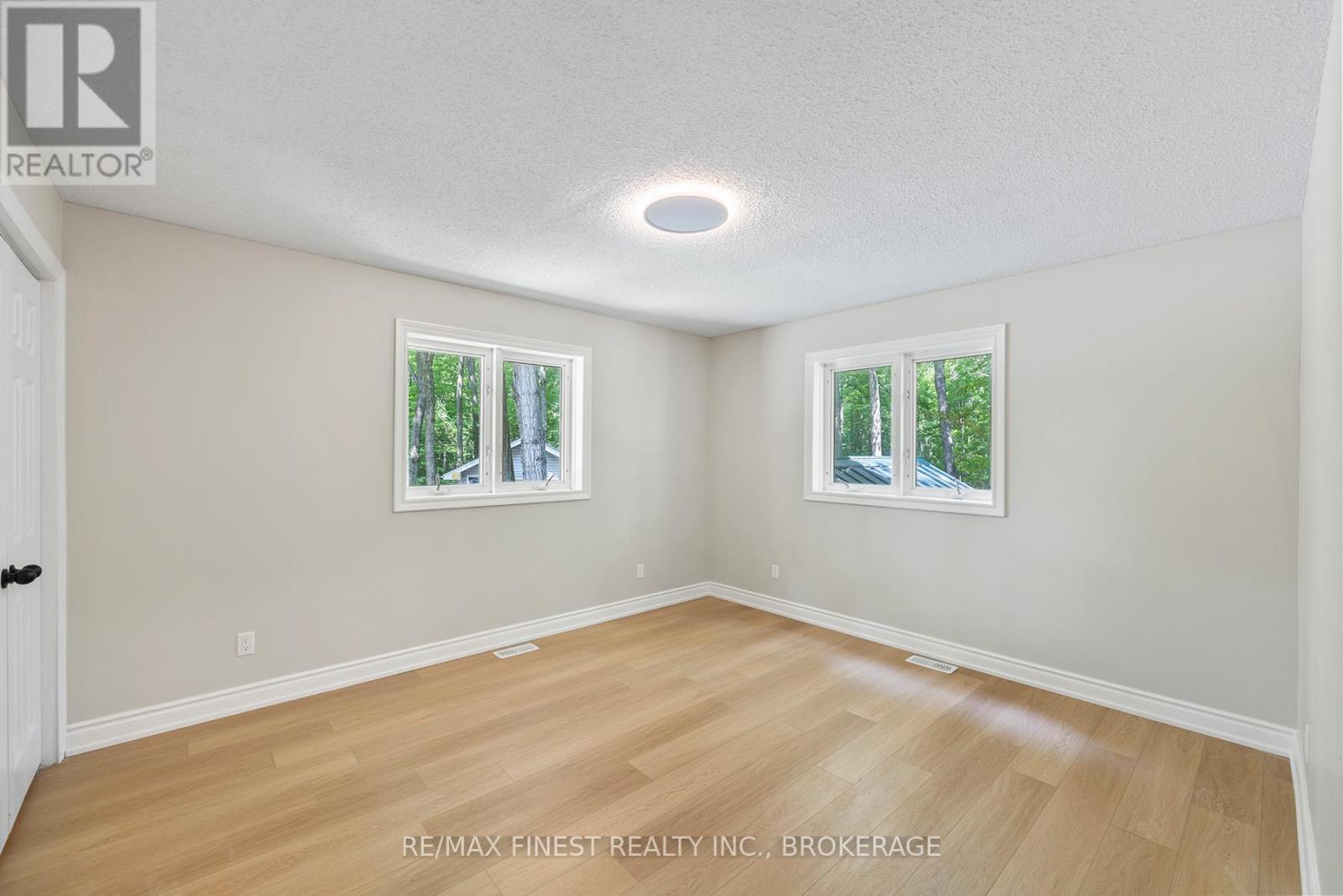 918 Fry Road, Prince Edward County, Ontario  K0K 2T0 - Photo 13 - X12346398