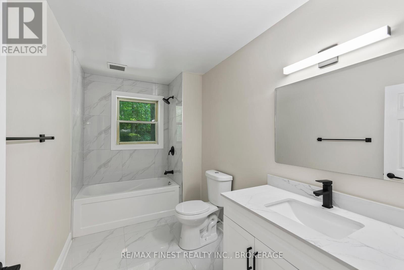 918 Fry Road, Prince Edward County, Ontario  K0K 2T0 - Photo 15 - X12346398