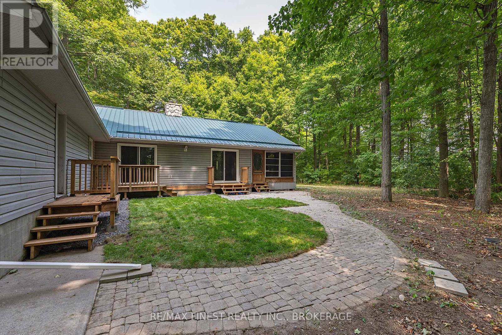 918 Fry Road, Prince Edward County, Ontario  K0K 2T0 - Photo 42 - X12346398