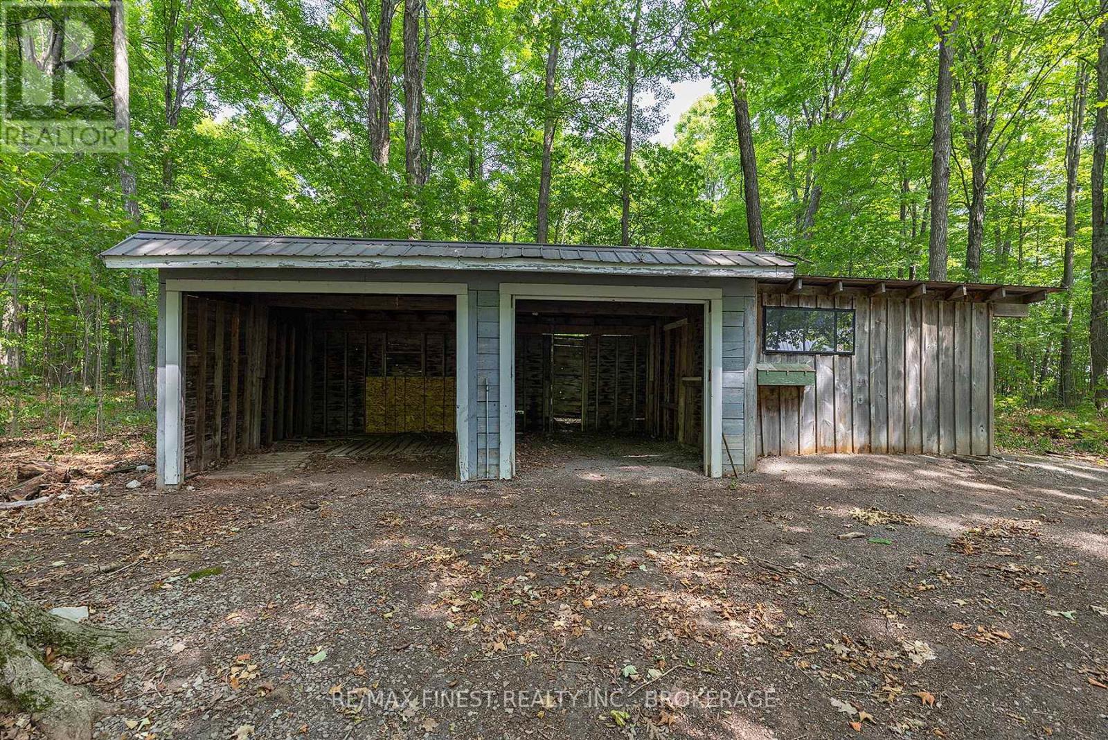 918 Fry Road, Prince Edward County, Ontario  K0K 2T0 - Photo 45 - X12346398