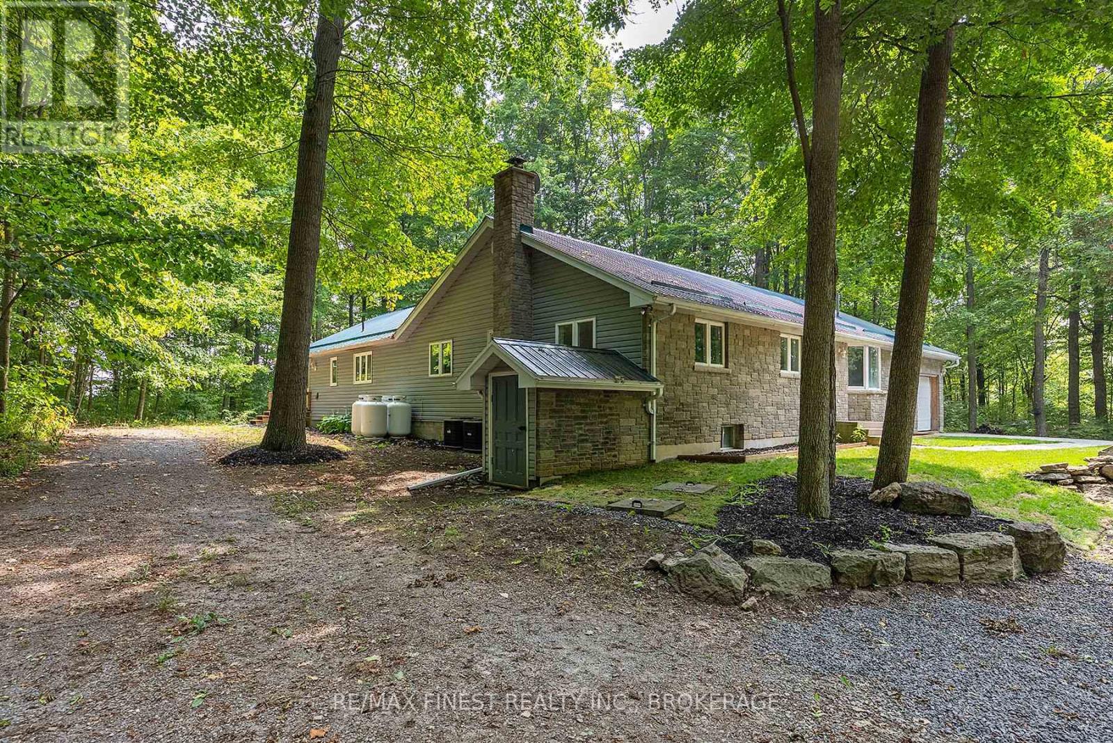918 Fry Road, Prince Edward County, Ontario  K0K 2T0 - Photo 48 - X12346398