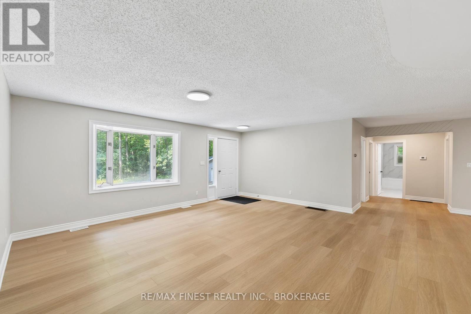 918 Fry Road, Prince Edward County, Ontario  K0K 2T0 - Photo 5 - X12346398