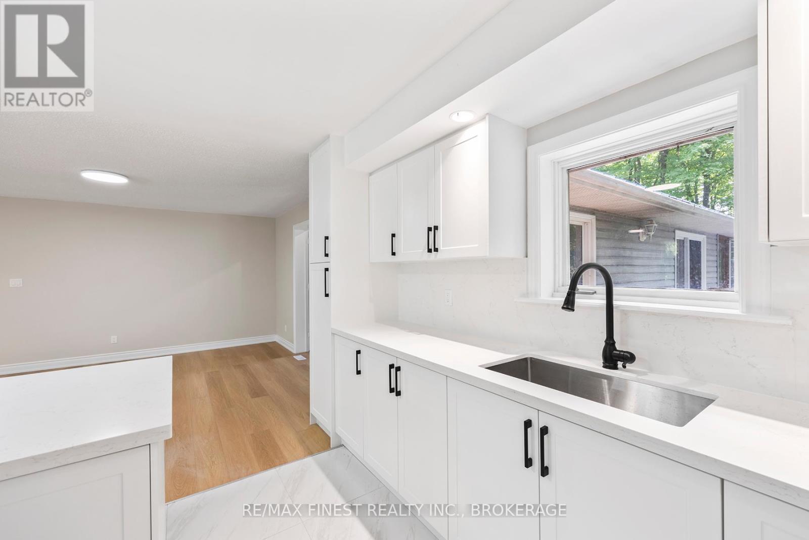 918 Fry Road, Prince Edward County, Ontario  K0K 2T0 - Photo 8 - X12346398