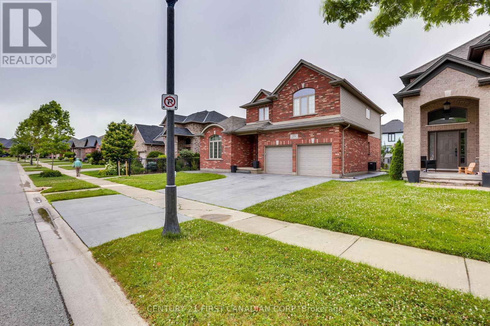 3194 Morgan Avenue, London South, Ontario  N6L 0B8 - Photo 3 - X12346352