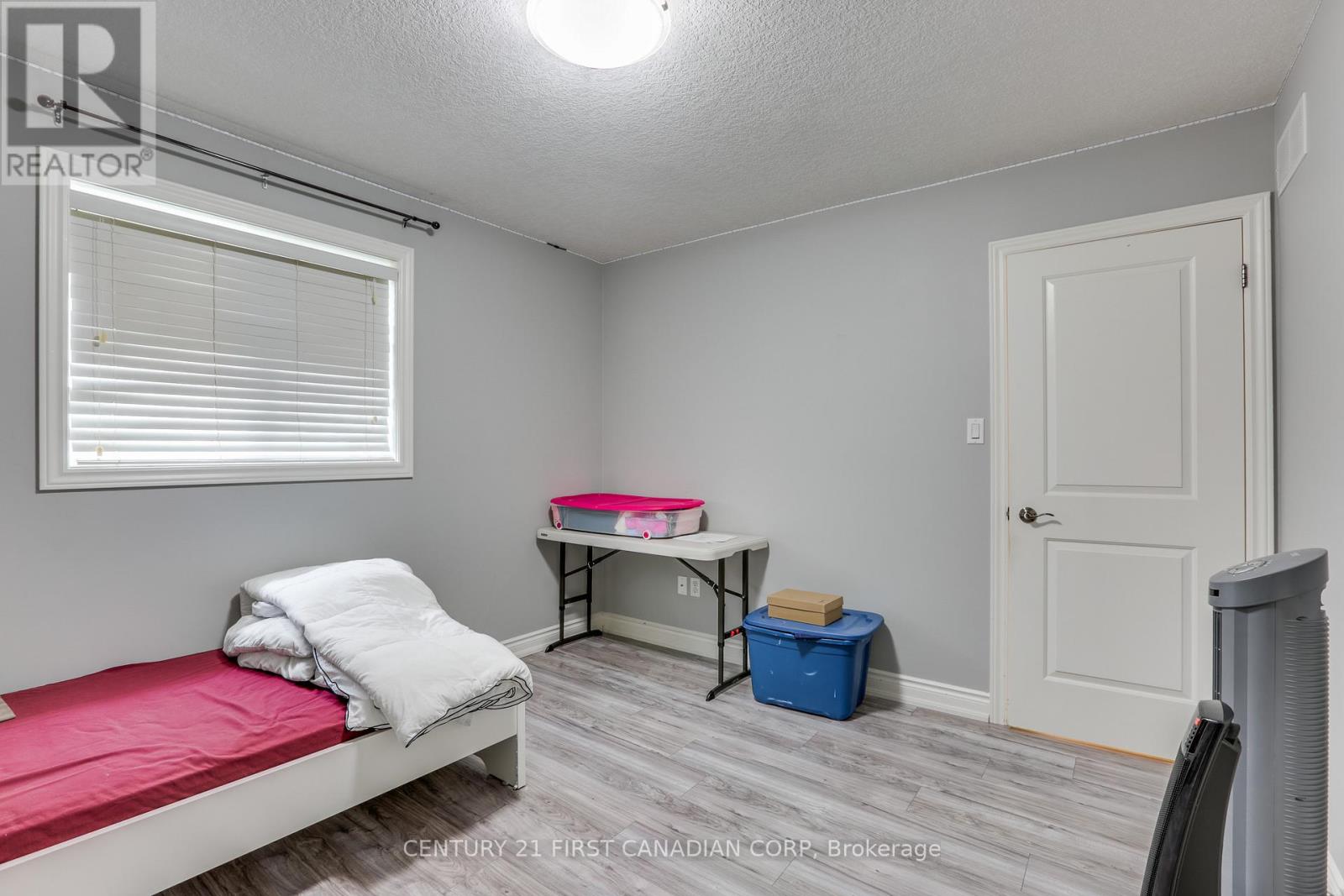 3194 Morgan Avenue, London South, Ontario  N6L 0B8 - Photo 34 - X12346352