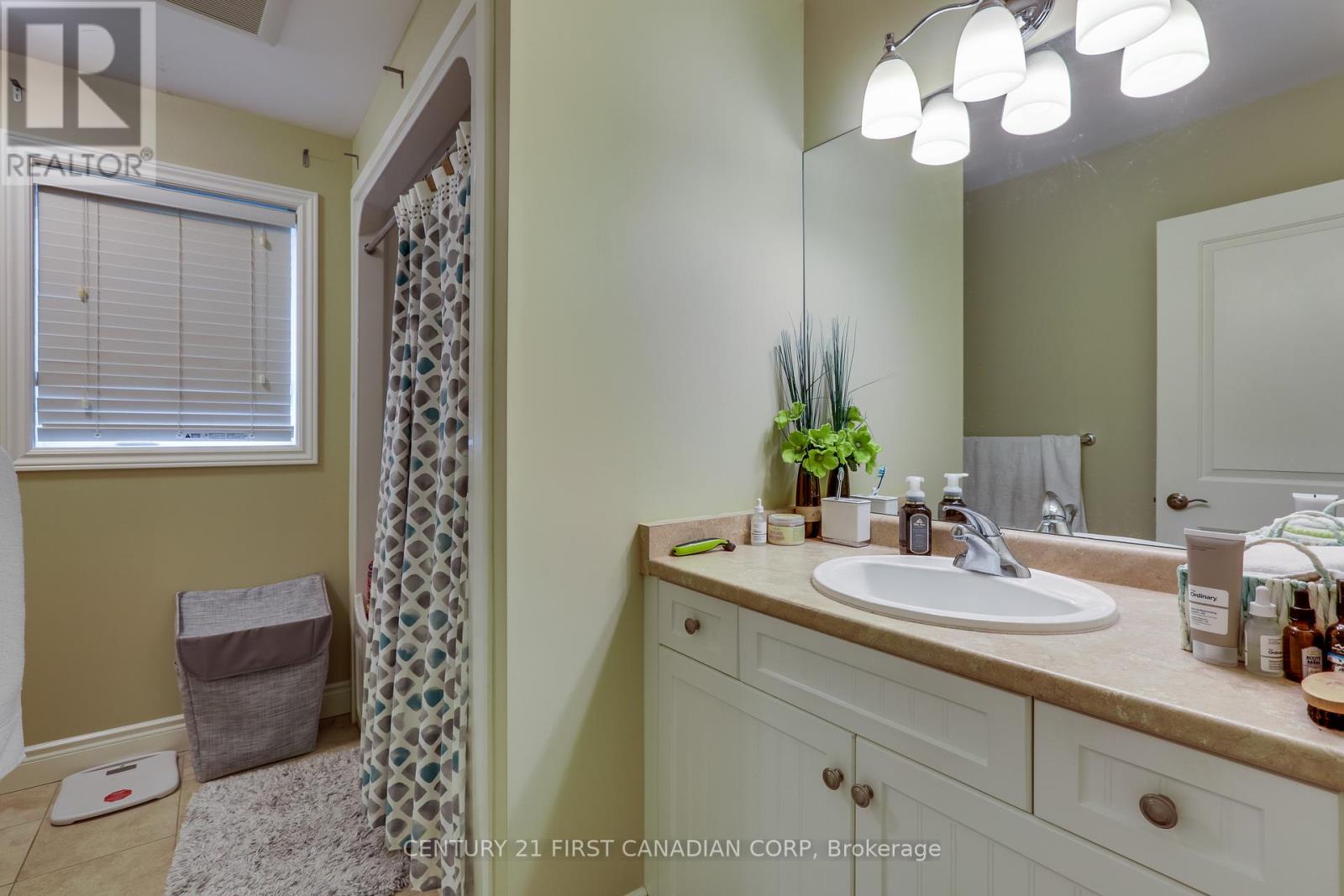 3194 Morgan Avenue, London South, Ontario  N6L 0B8 - Photo 35 - X12346352