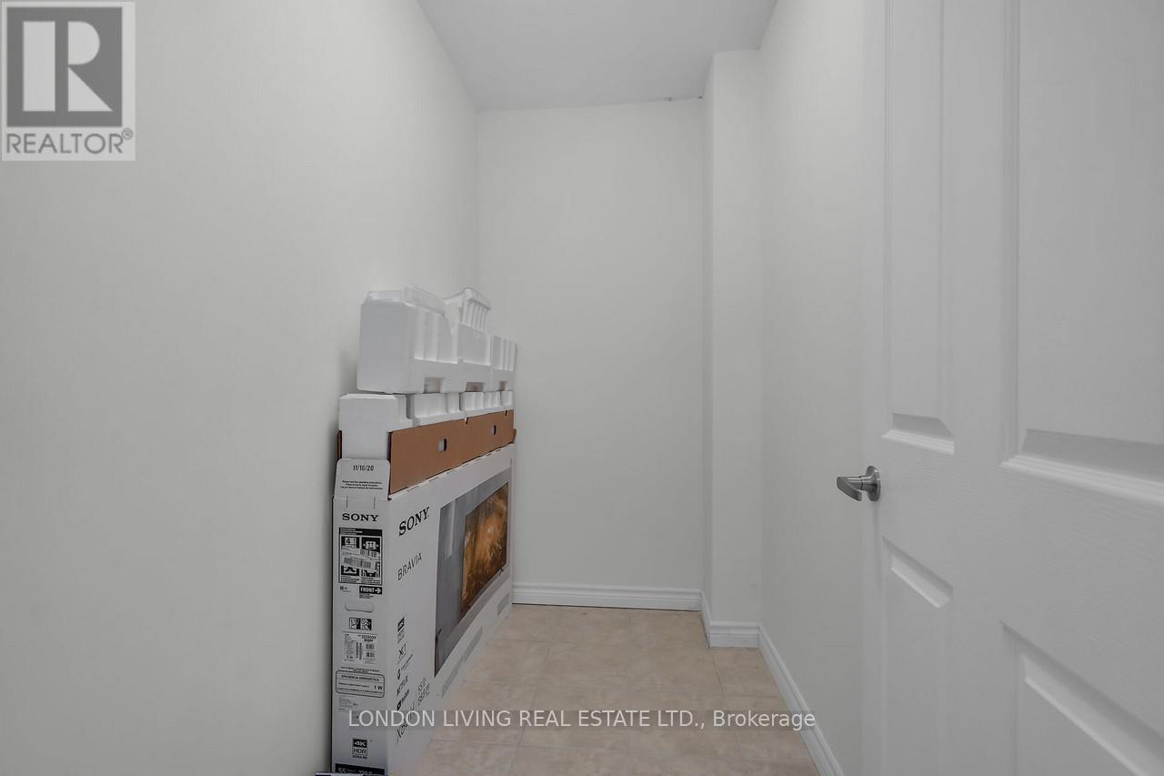 1405 - 1030 Coronation Drive, London North, Ontario  N6G 0G5 - Photo 35 - X12346360