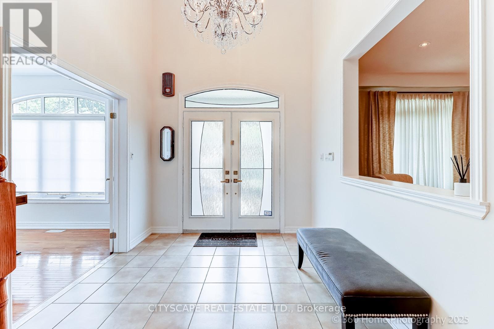 4 Hellyer Avenue, Brampton, Ontario  L6Y 0M3 - Photo 6 - W12346251