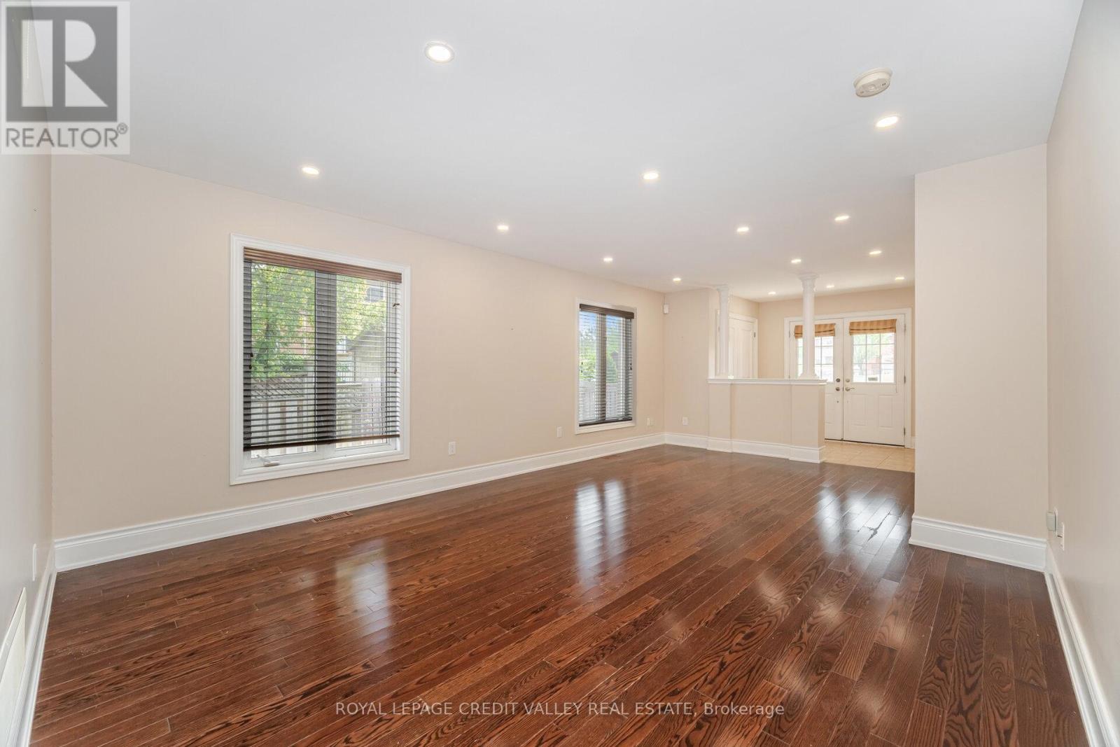 54 Station Road, Caledon, Ontario  L7E 1V1 - Photo 12 - W12346266