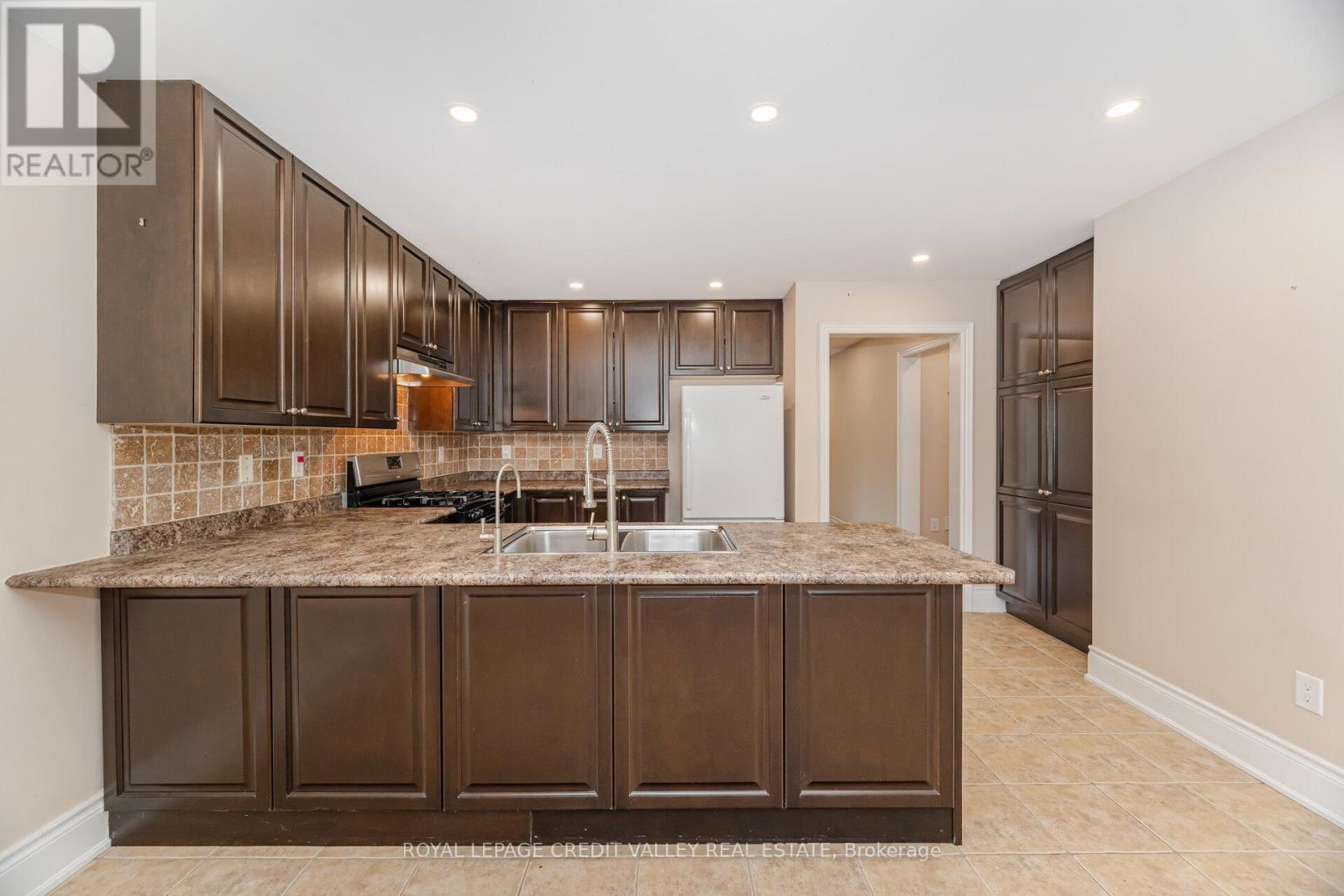 54 Station Road, Caledon, Ontario  L7E 1V1 - Photo 15 - W12346266