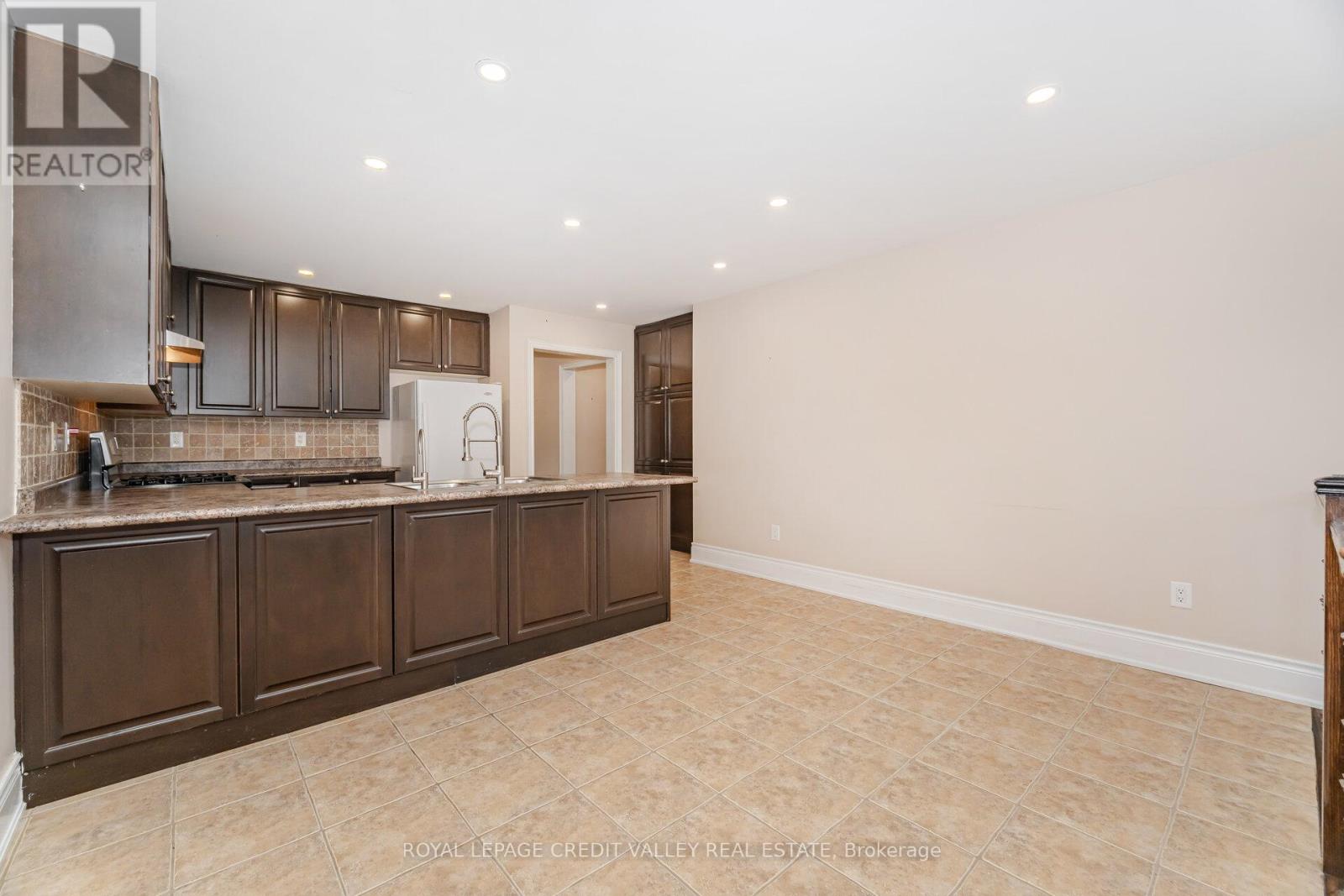 54 Station Road, Caledon, Ontario  L7E 1V1 - Photo 20 - W12346266