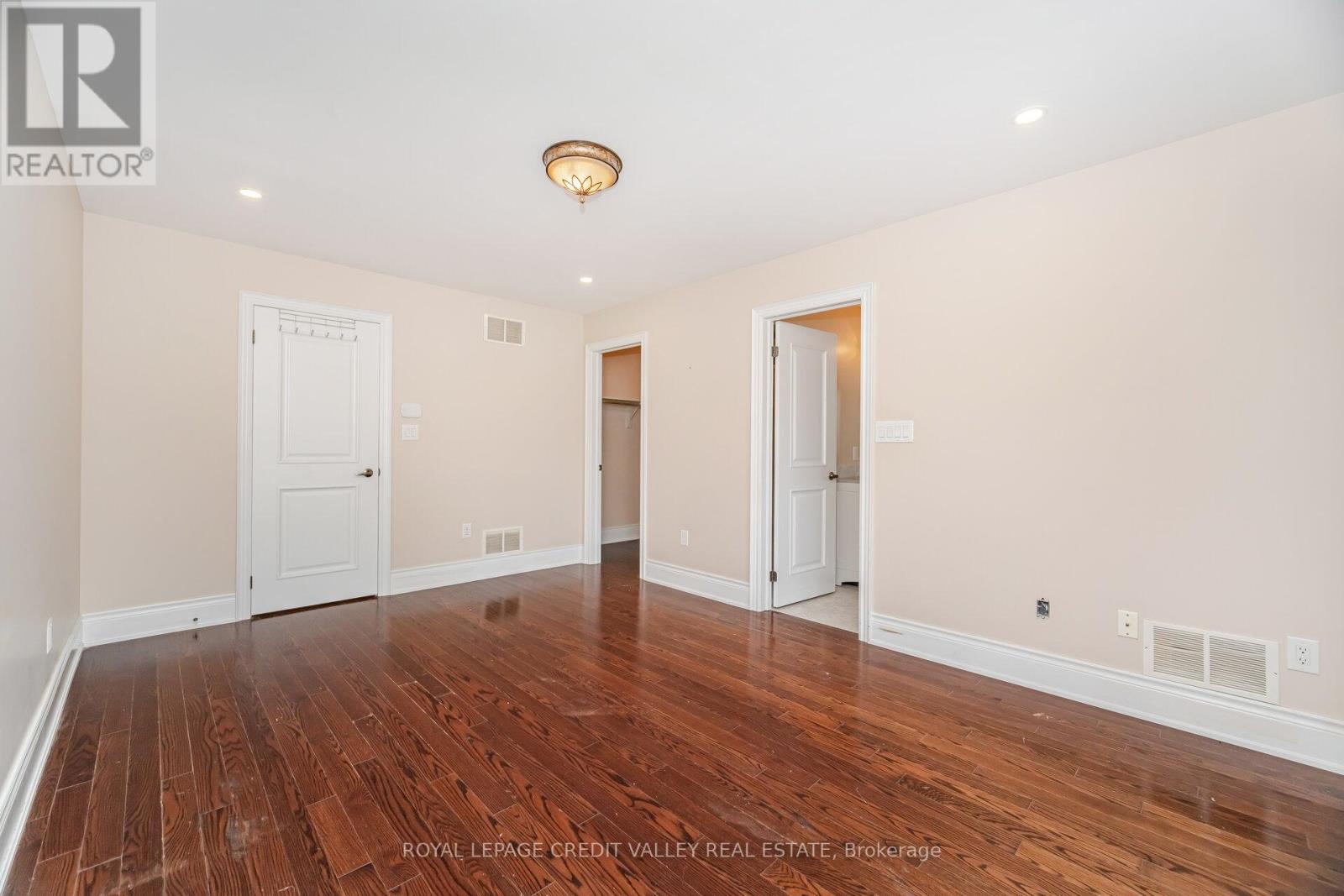 54 Station Road, Caledon, Ontario  L7E 1V1 - Photo 24 - W12346266