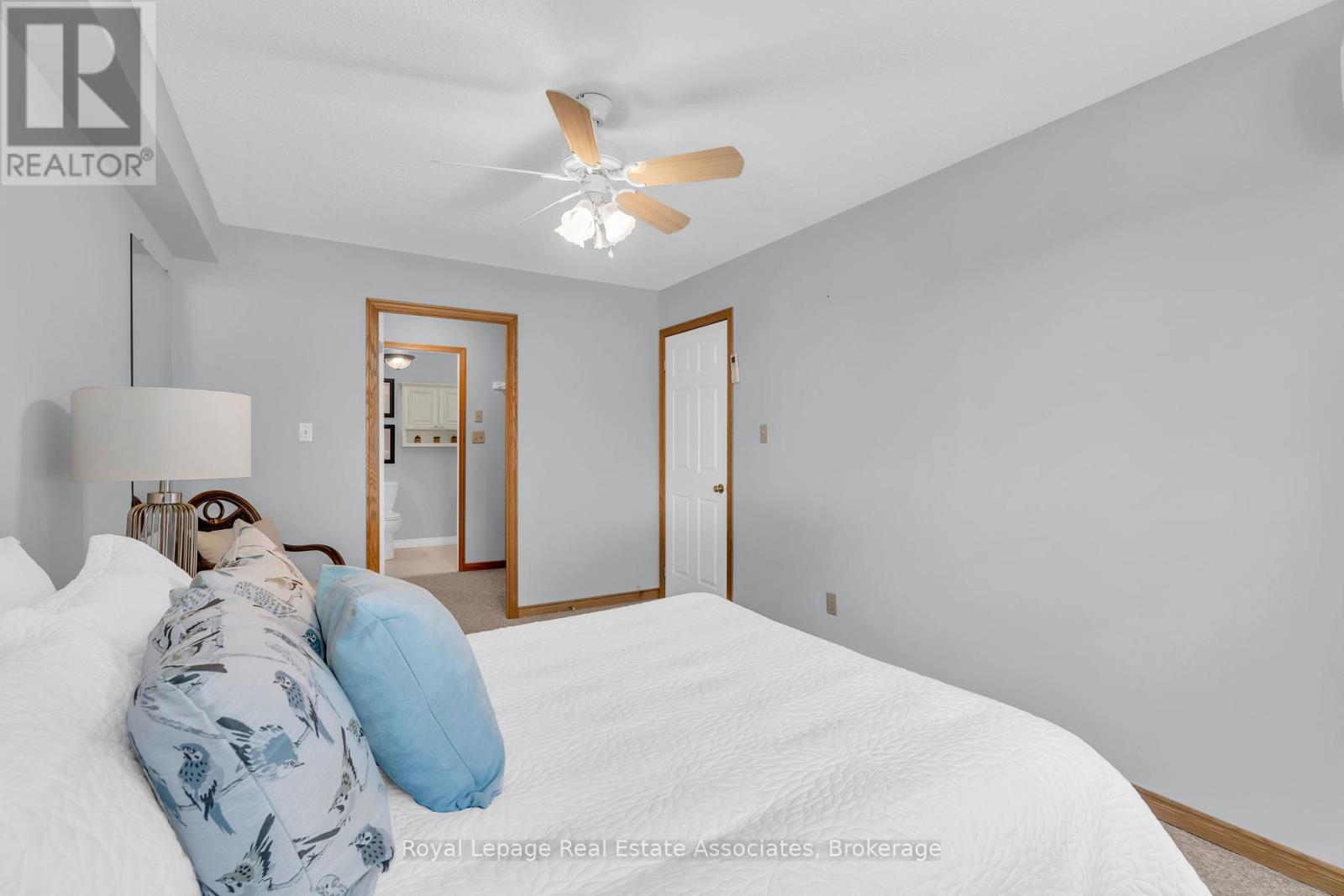 110 - 26 Hall Road, Halton Hills (Georgetown), Ontario  L7G 5G5 - Photo 14 - W12346304