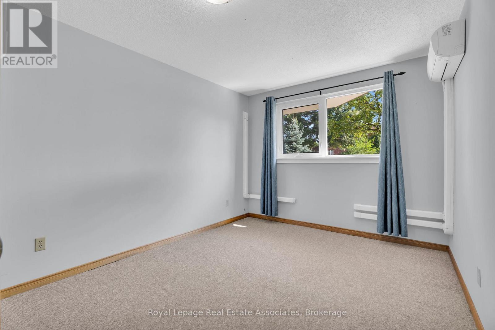 110 - 26 Hall Road, Halton Hills (Georgetown), Ontario  L7G 5G5 - Photo 17 - W12346304