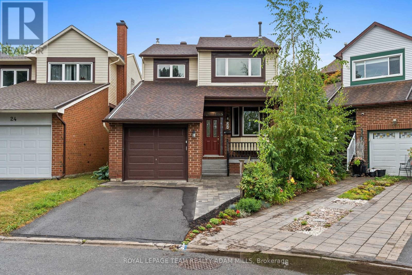 22 FIRESIDE CRESCENT, Ottawa, Ontario