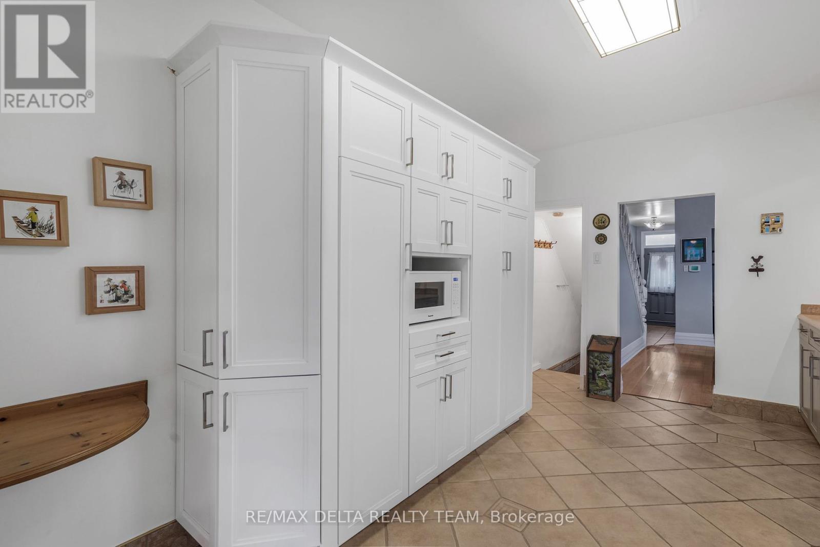 245 York Street, Ottawa, Ontario  K1N 5T9 - Photo 13 - X12346336
