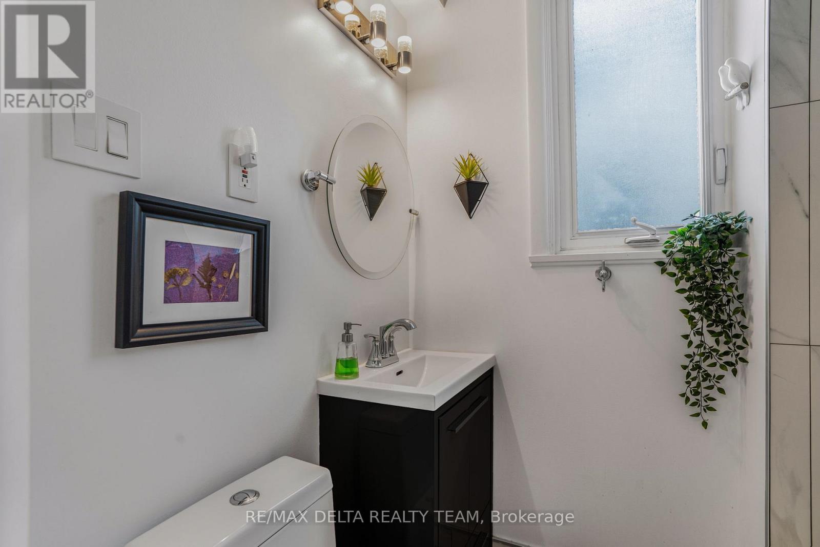 245 York Street, Ottawa, Ontario  K1N 5T9 - Photo 17 - X12346336