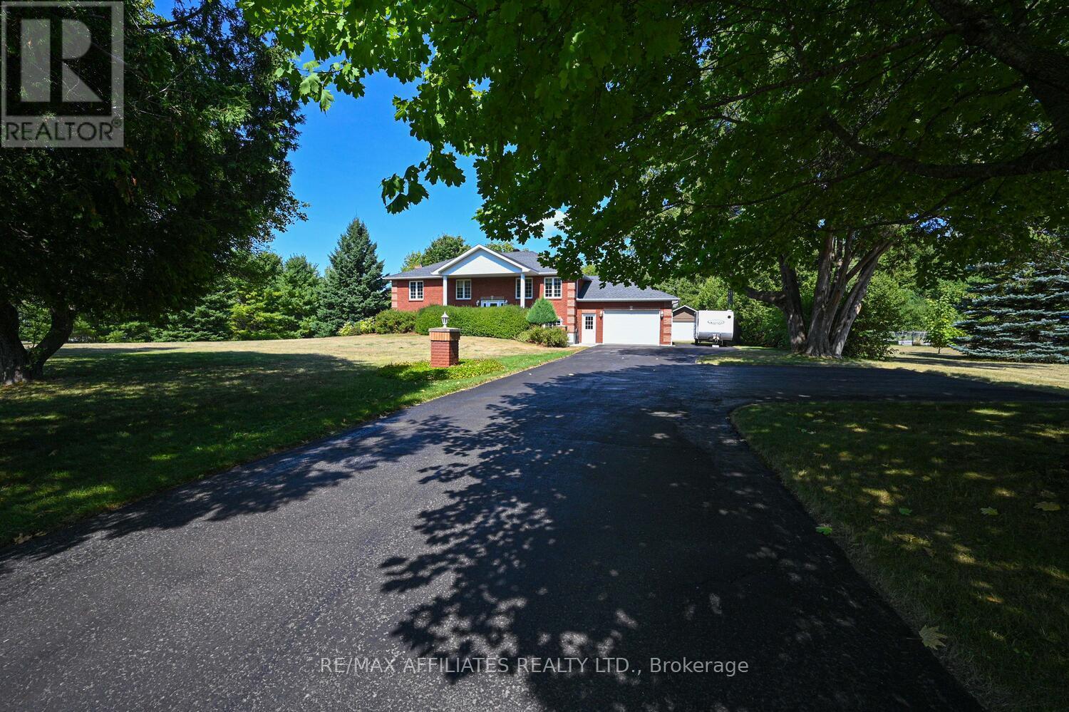 156 BAY ROAD, Rideau Lakes, Ontario