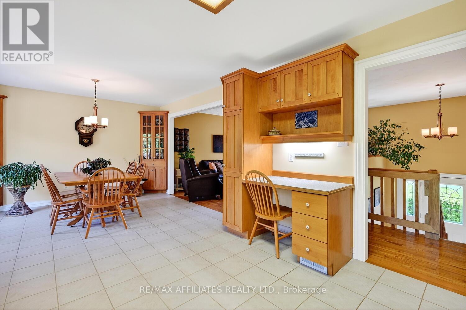 156 Bay Road, Rideau Lakes, Ontario  K0G 1L0 - Photo 12 - X12346395