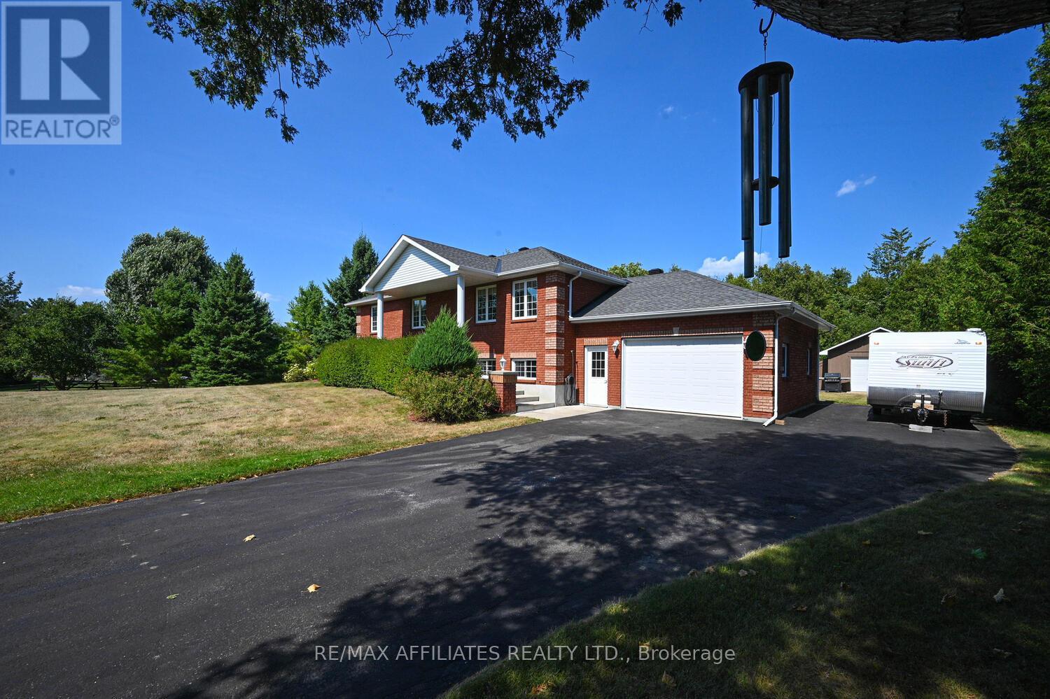 156 Bay Road, Rideau Lakes, Ontario  K0G 1L0 - Photo 2 - X12346395