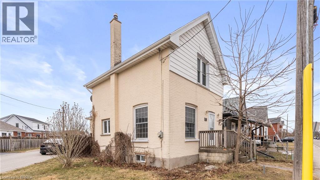 63 Walter Street, Brantford, Ontario  N3S 1N7 - Photo 3 - 40760304