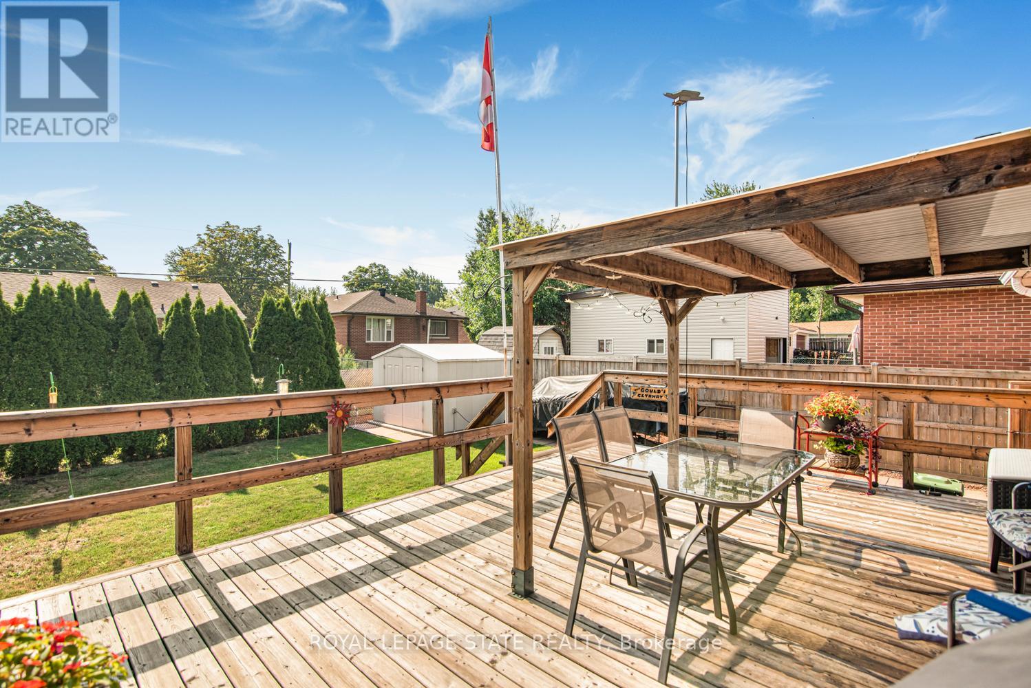321 East 15th Street, Hamilton (Hill Park), Ontario  L9A 4G6 - Photo 30 - X12346206