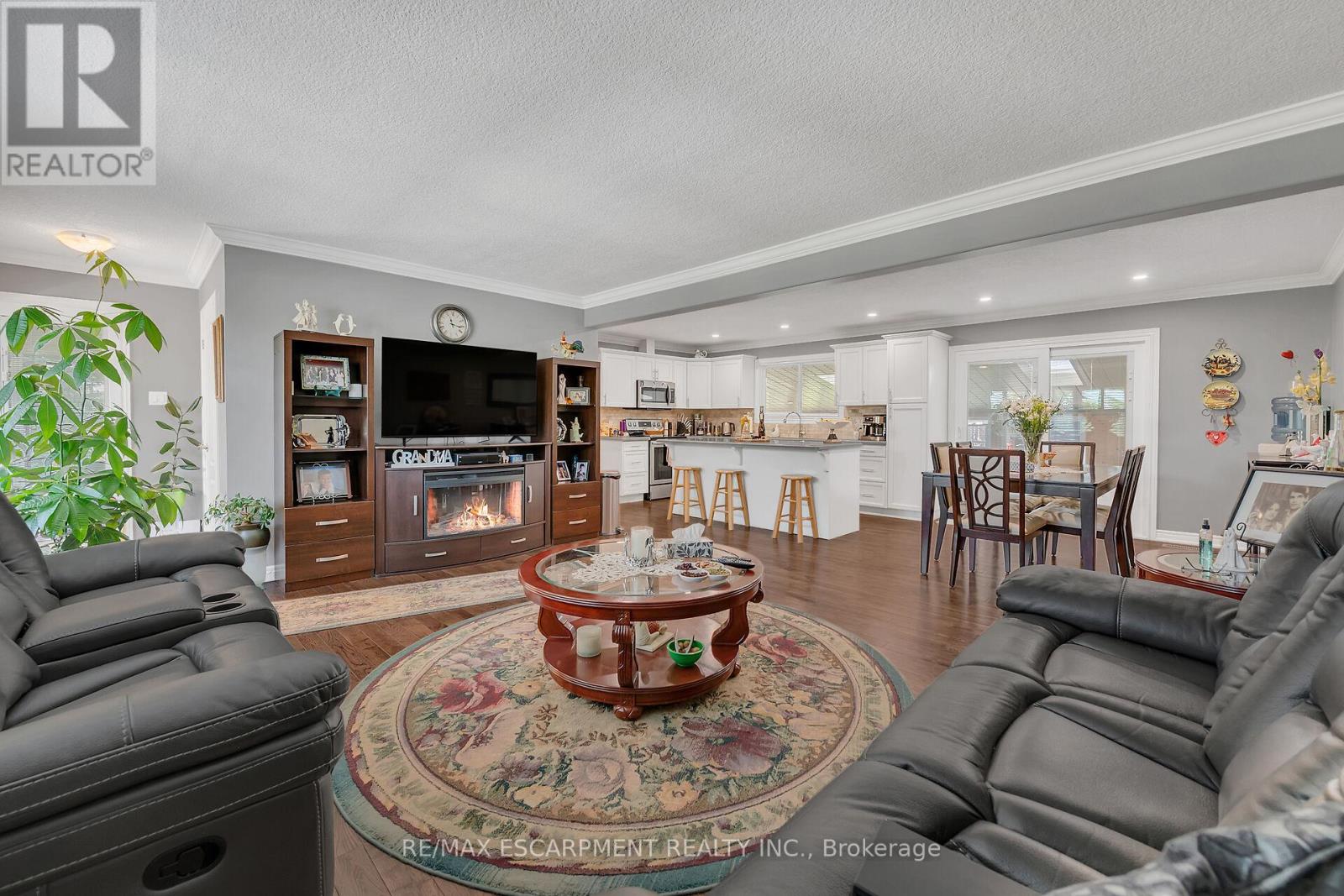 982 Highland Road E, Hamilton (Stoney Creek), Ontario  L8J 3G9 - Photo 19 - X12346302